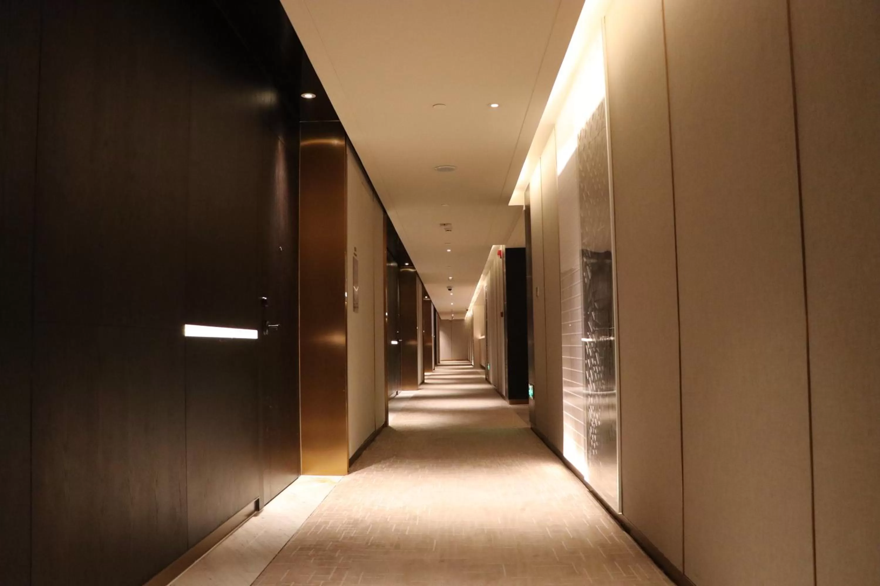 Lobby or reception in Crowne Plaza Shenzhen Nanshan by IHG