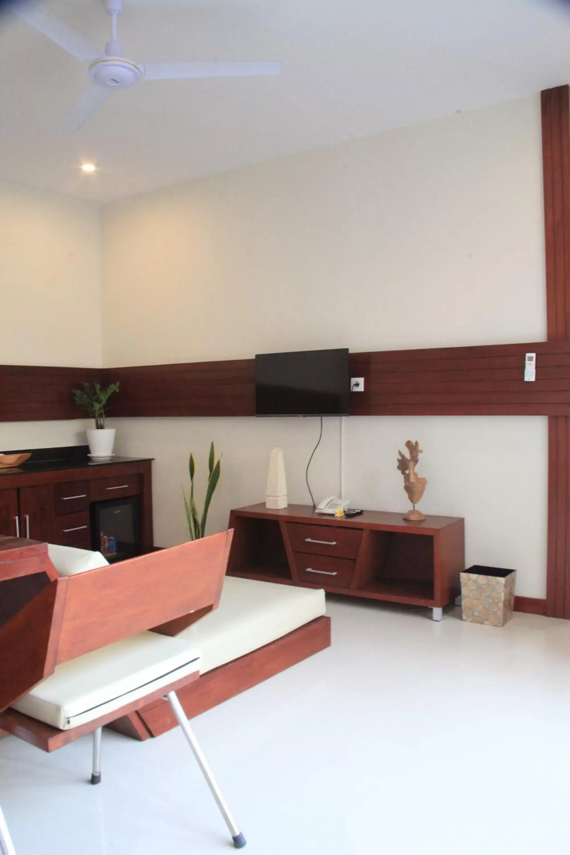 Seating area, TV/Entertainment Center in Taj Maza Sunset Villas