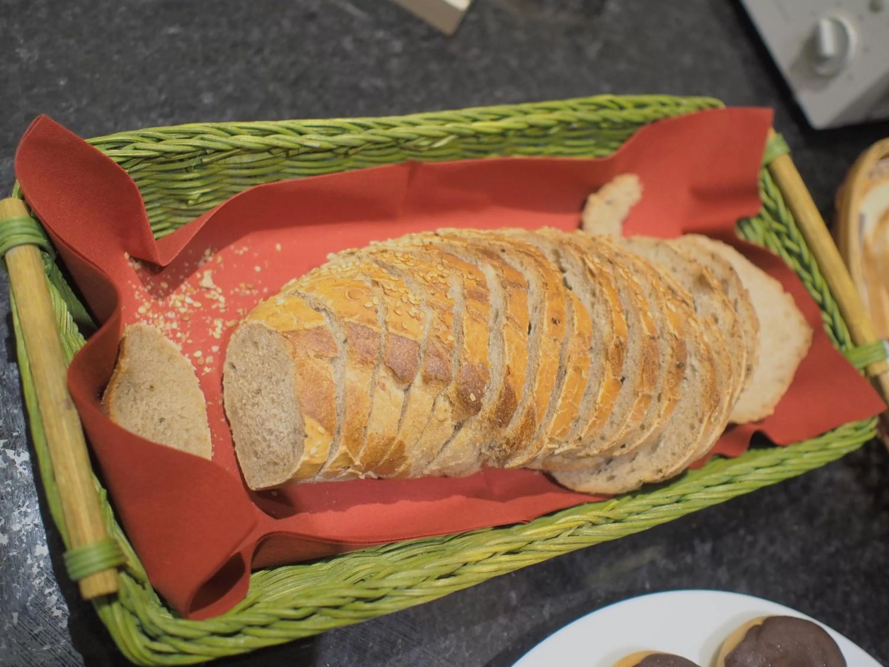 Breakfast in Hôtel et Restaurant Aster, Saint-Avold Nord