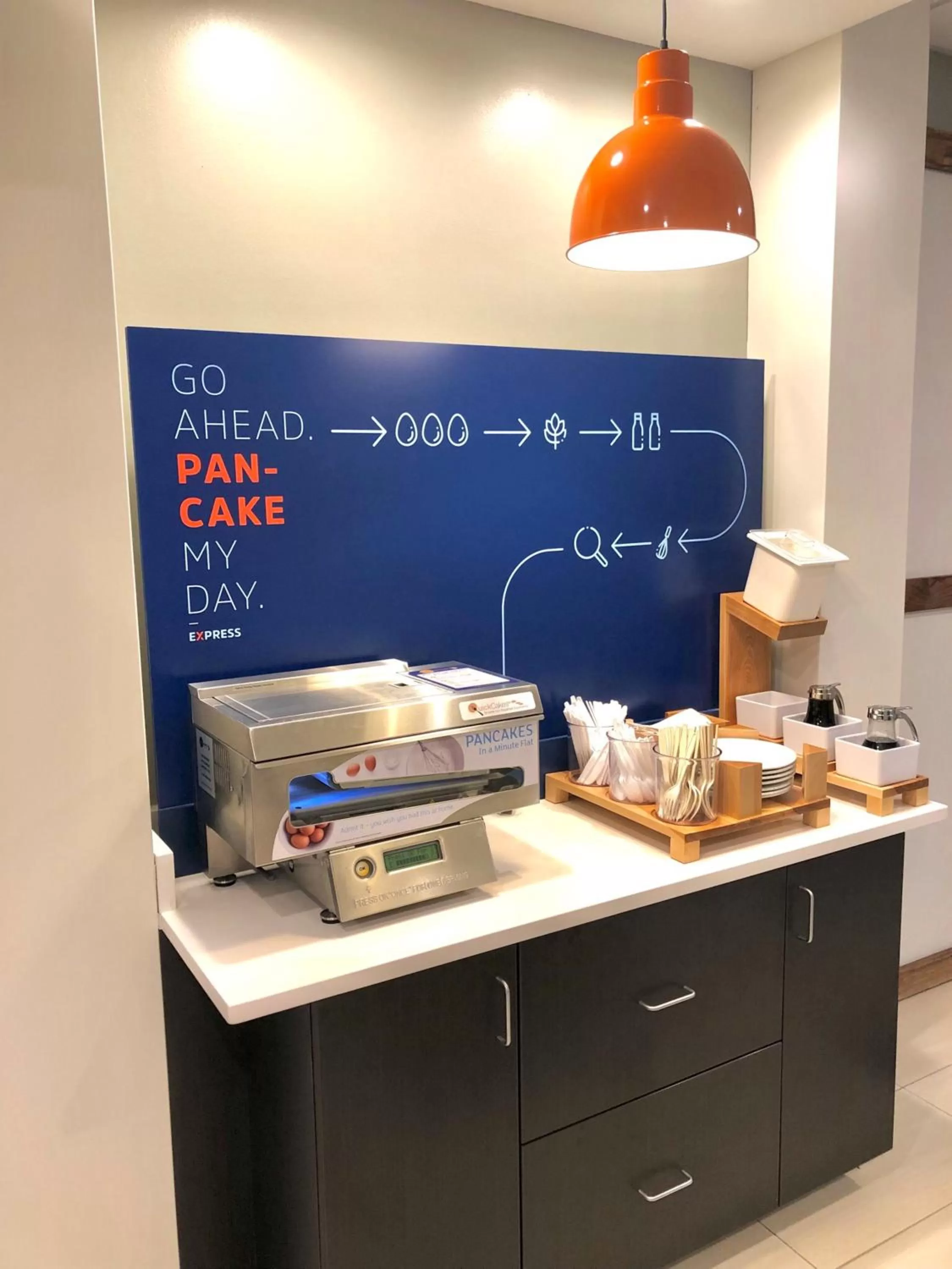 Breakfast in Holiday Inn Express Richmond - Midtown by IHG