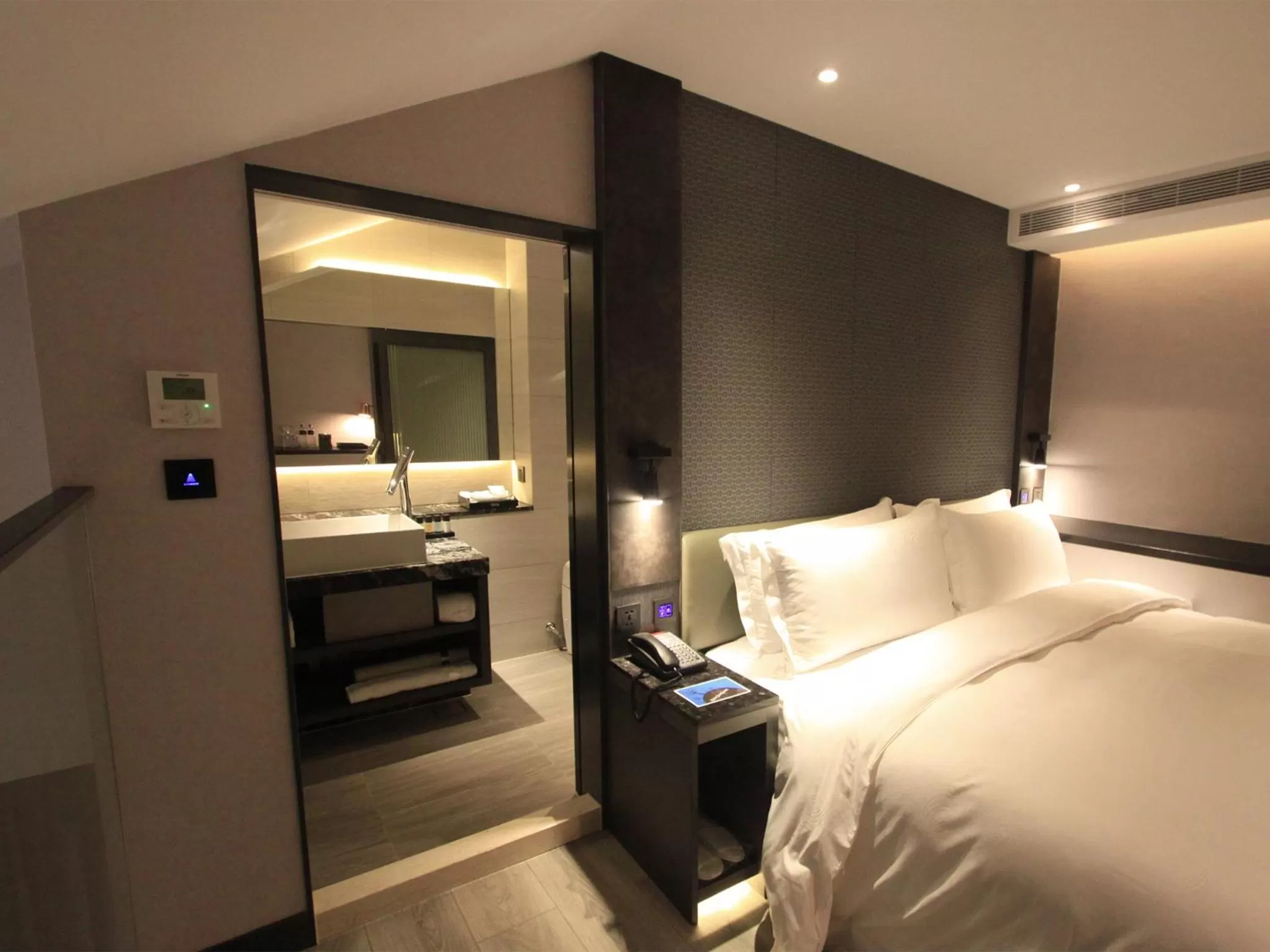 Bedroom, Bed in The Tango Hotel Taipei Jiantan