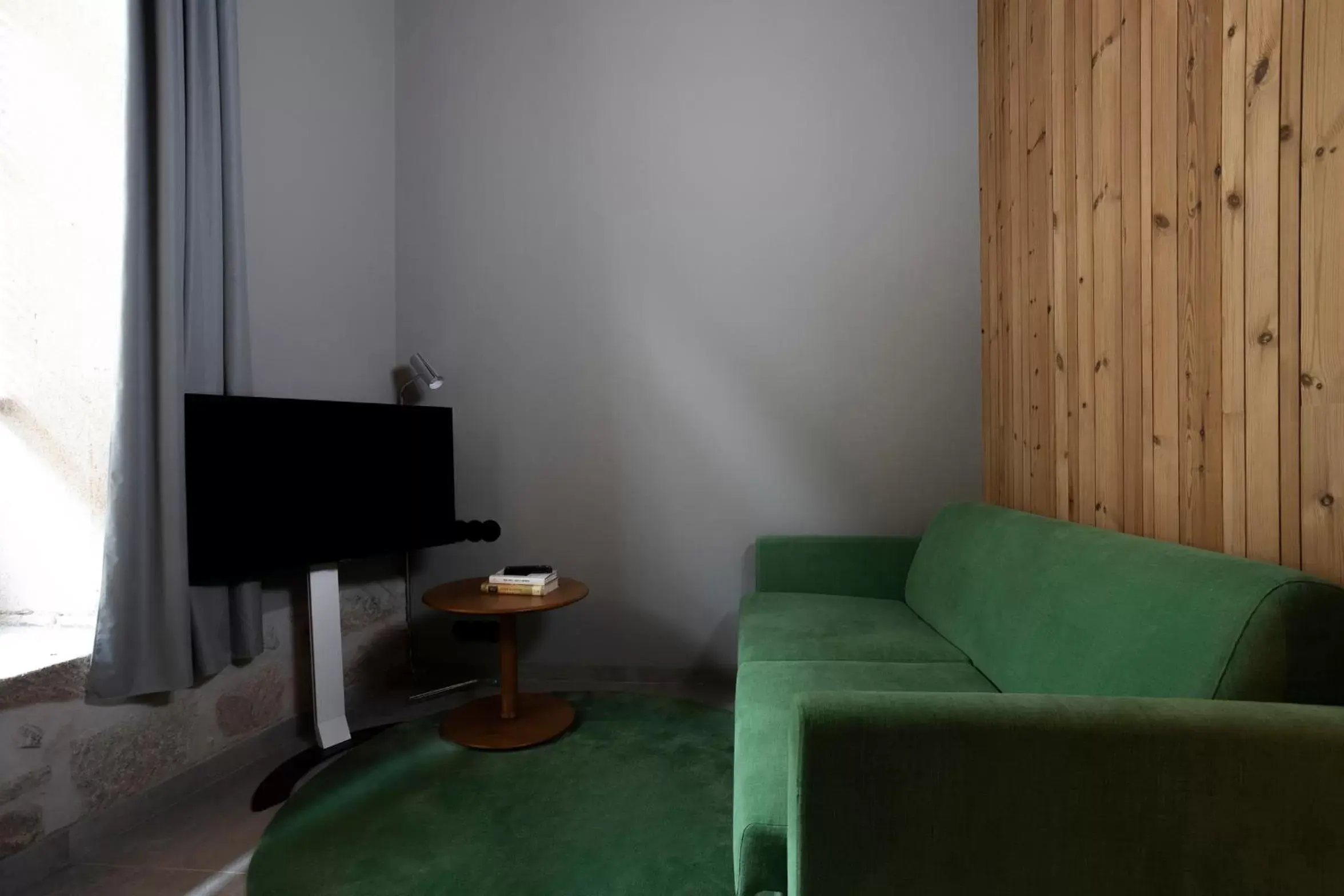 Living room, TV/Entertainment Center in ICON Duplo Ribeira