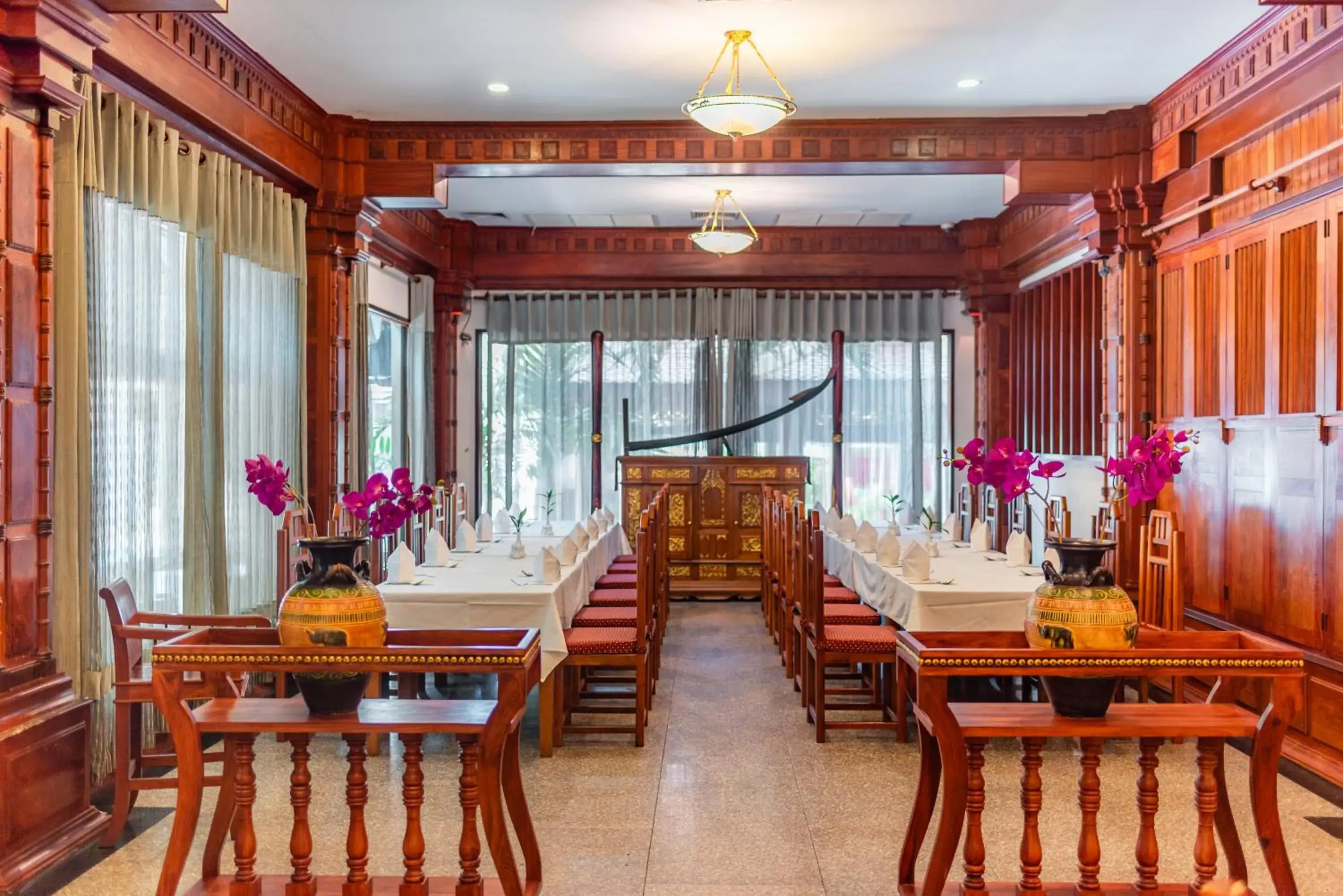 Breakfast, Restaurant/Places to Eat in Empress Angkor Resort & Spa