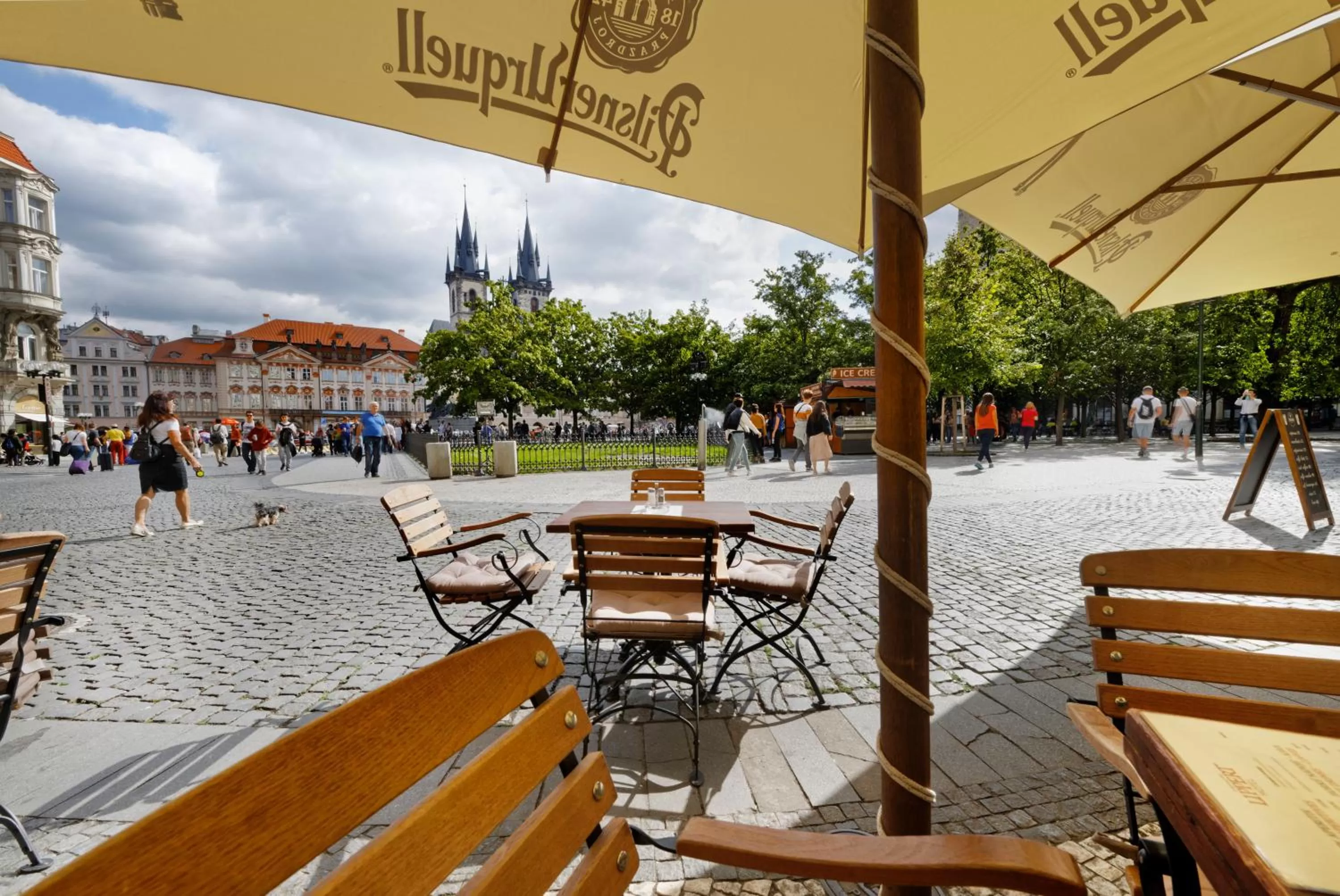 Restaurant/places to eat in Hotel Lippert