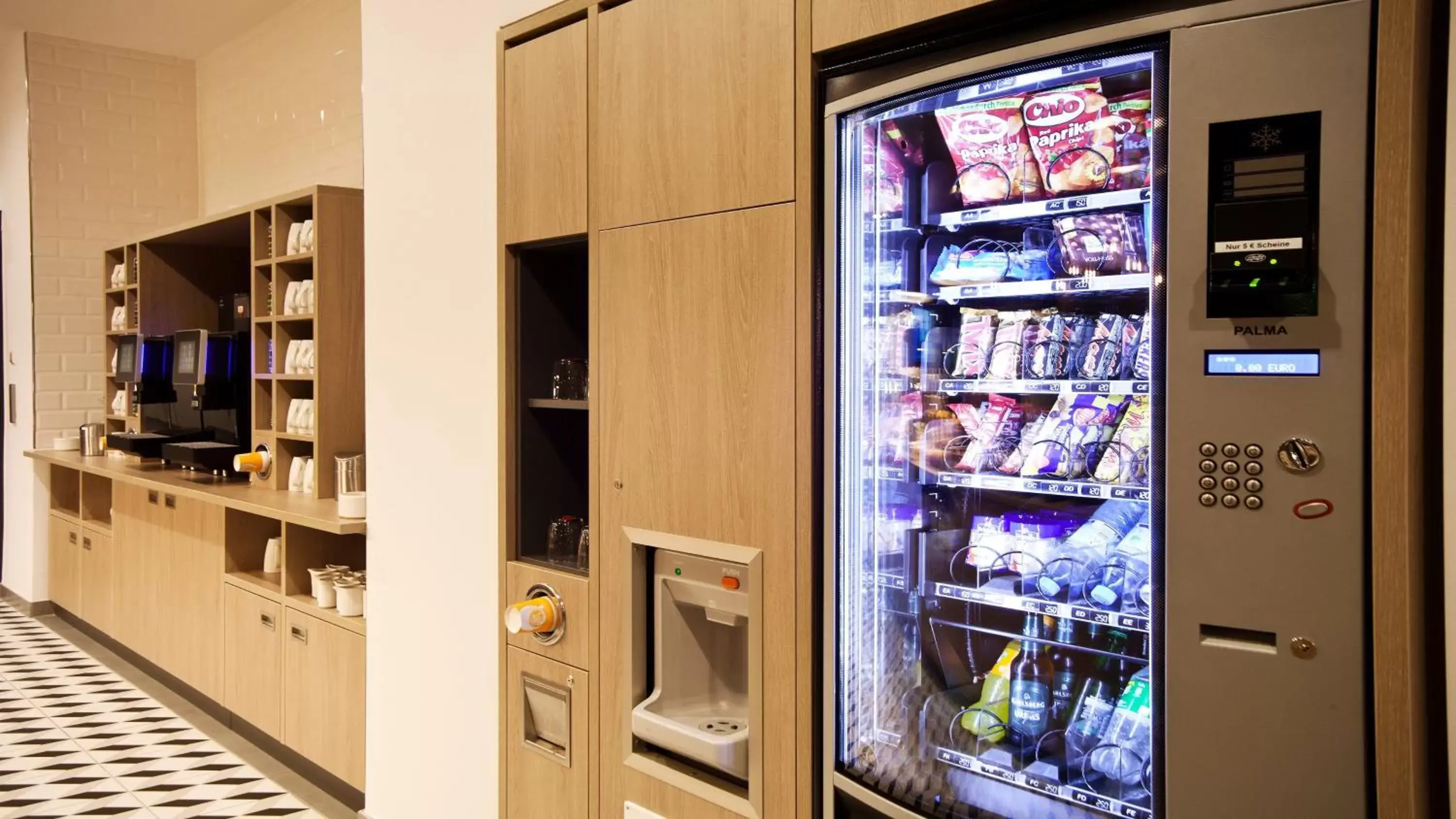 Property building in Holiday Inn Express - Saarbrücken by IHG Property building in Holiday Inn Express - Saarbrücken by IHG