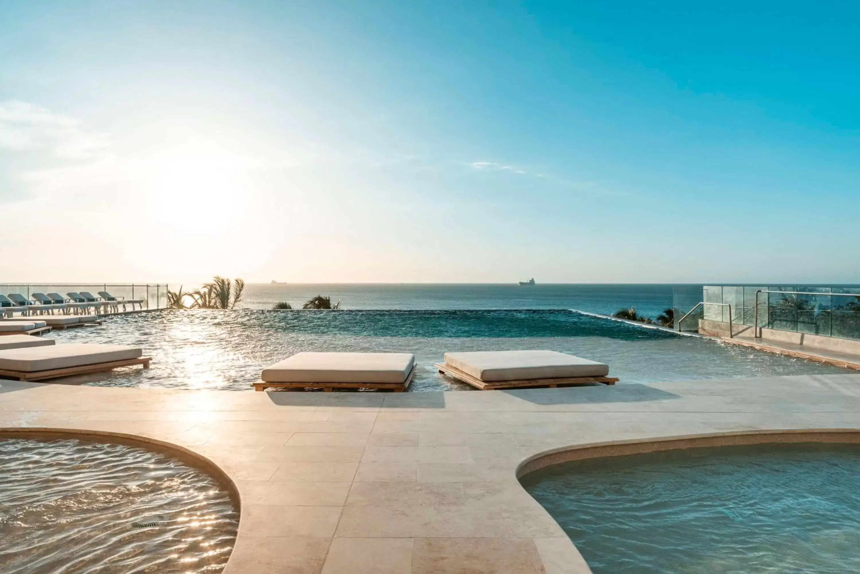 Pool view, Swimming Pool in Hilton Santa Marta