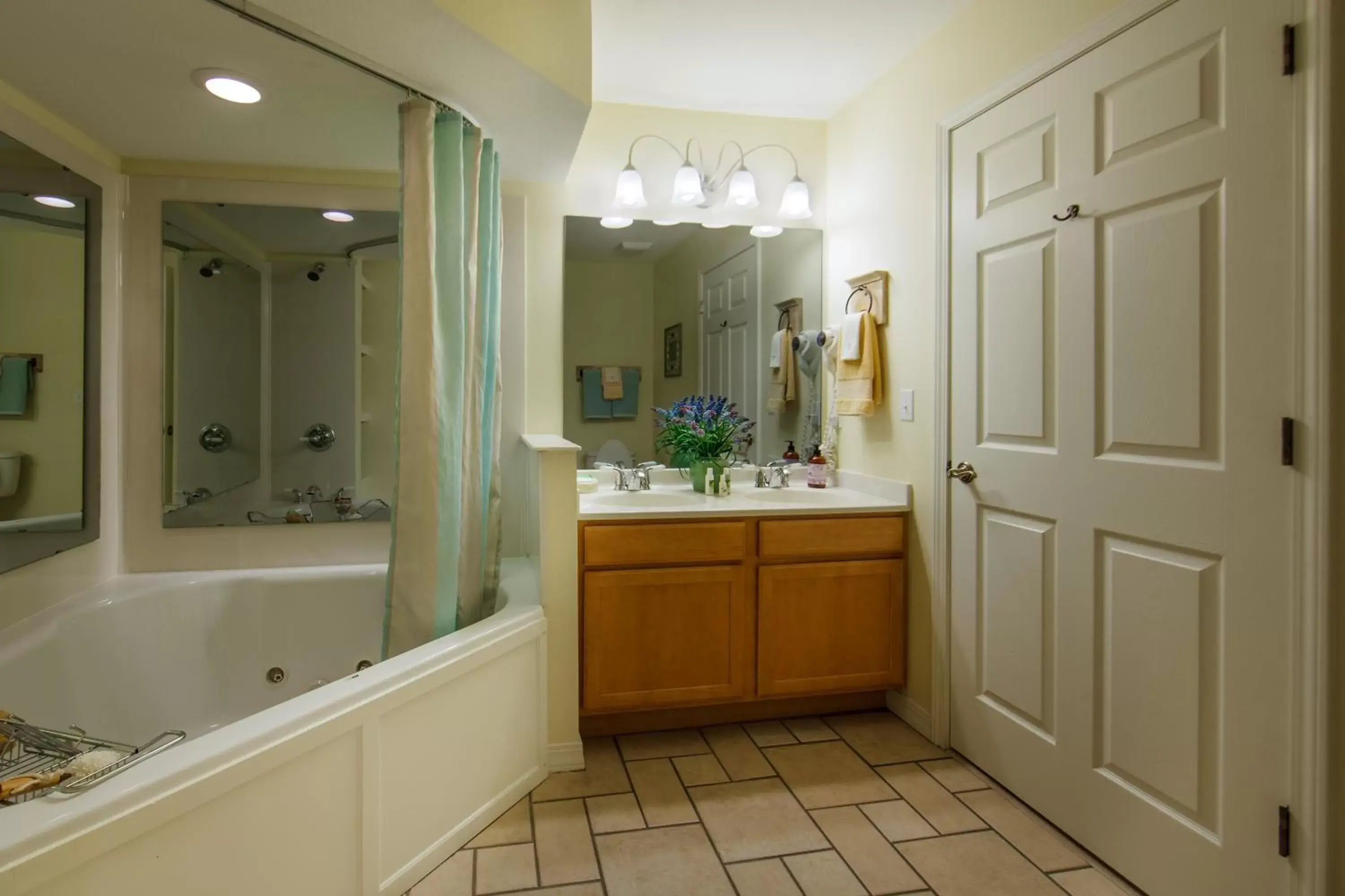 Bathroom in Holiday Inn Club Vacations Holiday Hills Resort at Branson an IHG Hotel