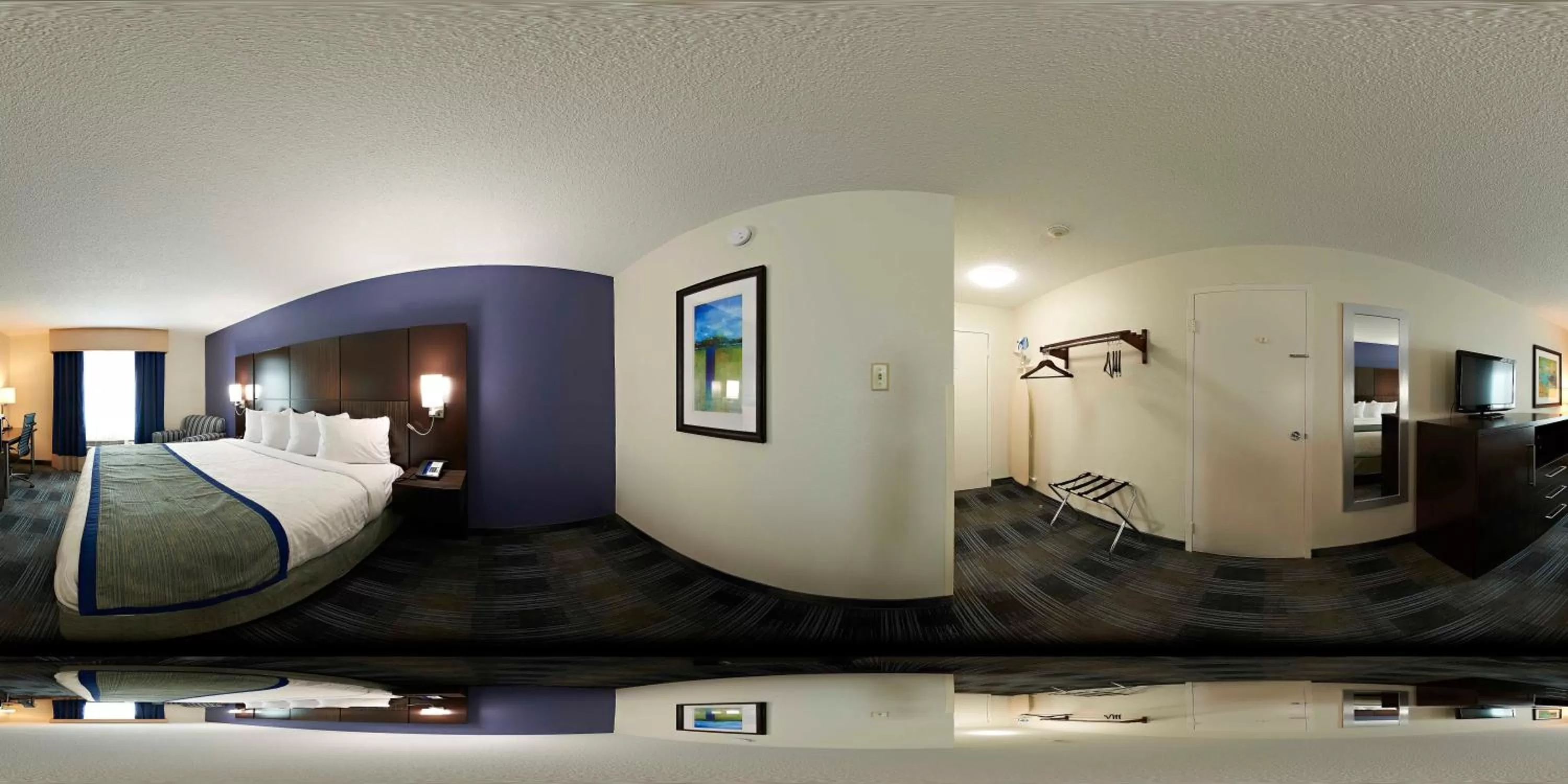 Photo of the whole room, Bed in Falmouth Inn