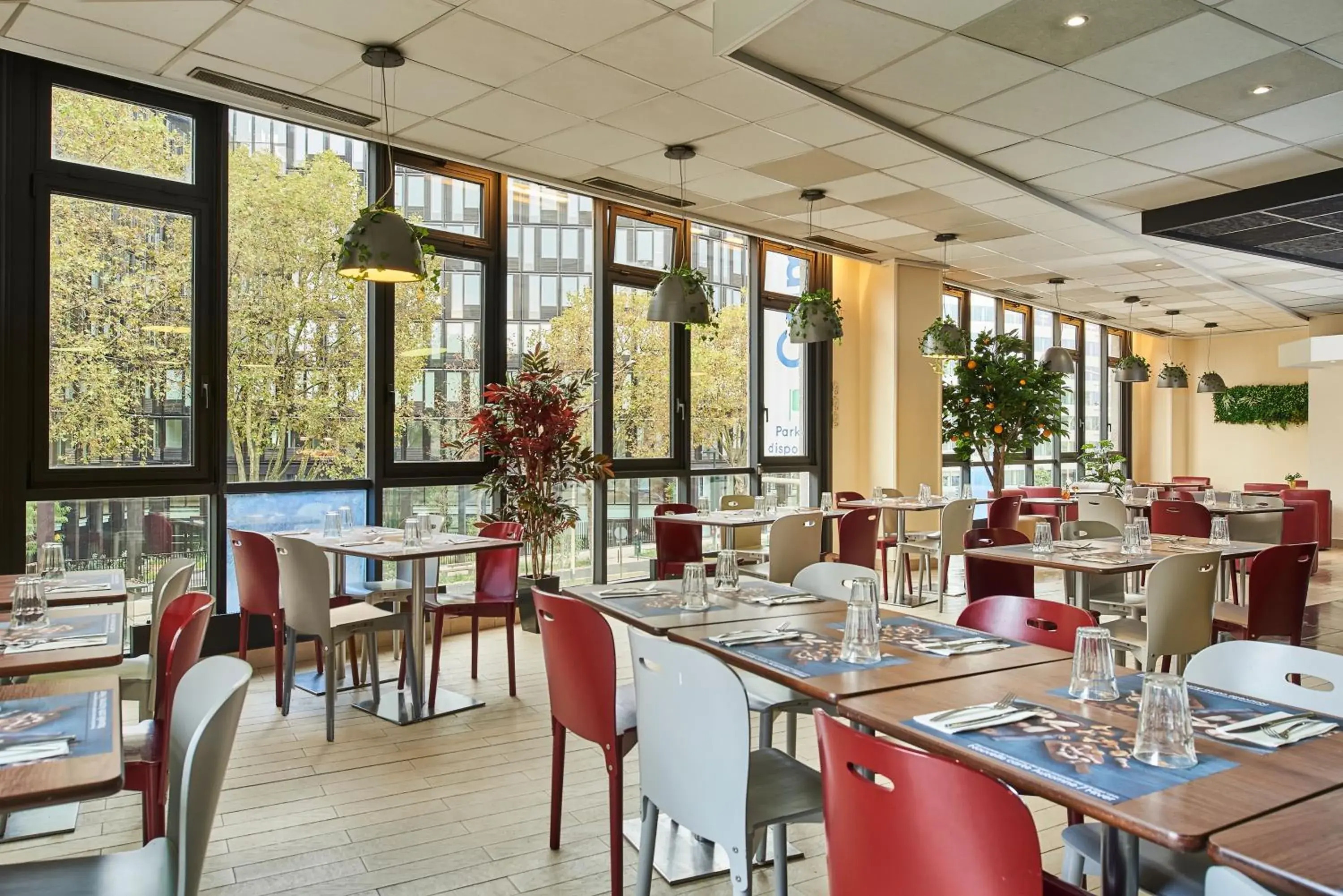Restaurant/Places to Eat in Campanile Paris Sud - Porte D'Orleans - Arcueil
