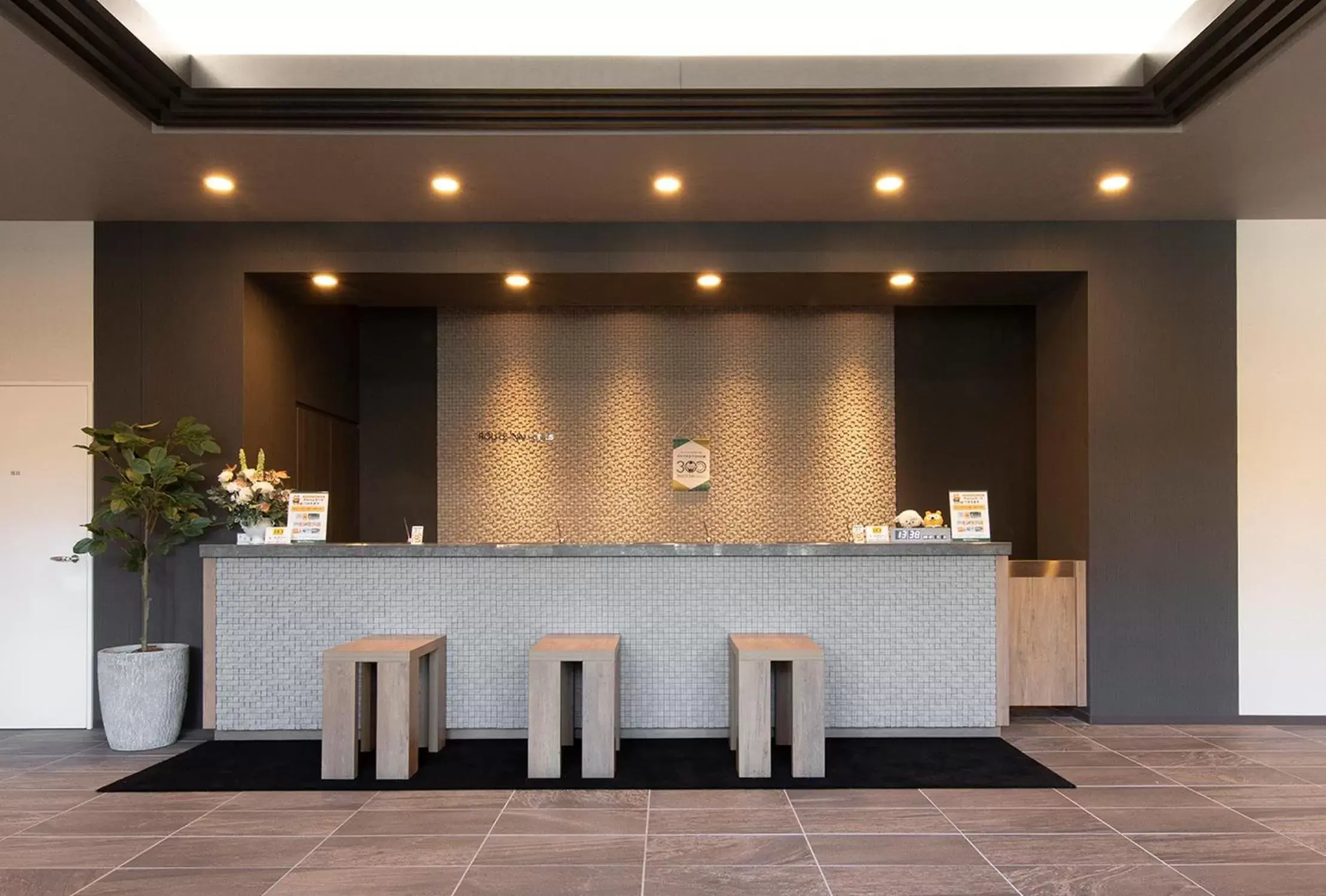 Lobby or reception in Hotel Route-Inn Osaka Kishiwada -Higashikishiwada Ekimae Kansai Airport- Lobby or reception in Hotel Route-Inn Osaka Kishiwada -Higashikishiwada Ekimae Kansai Airport-