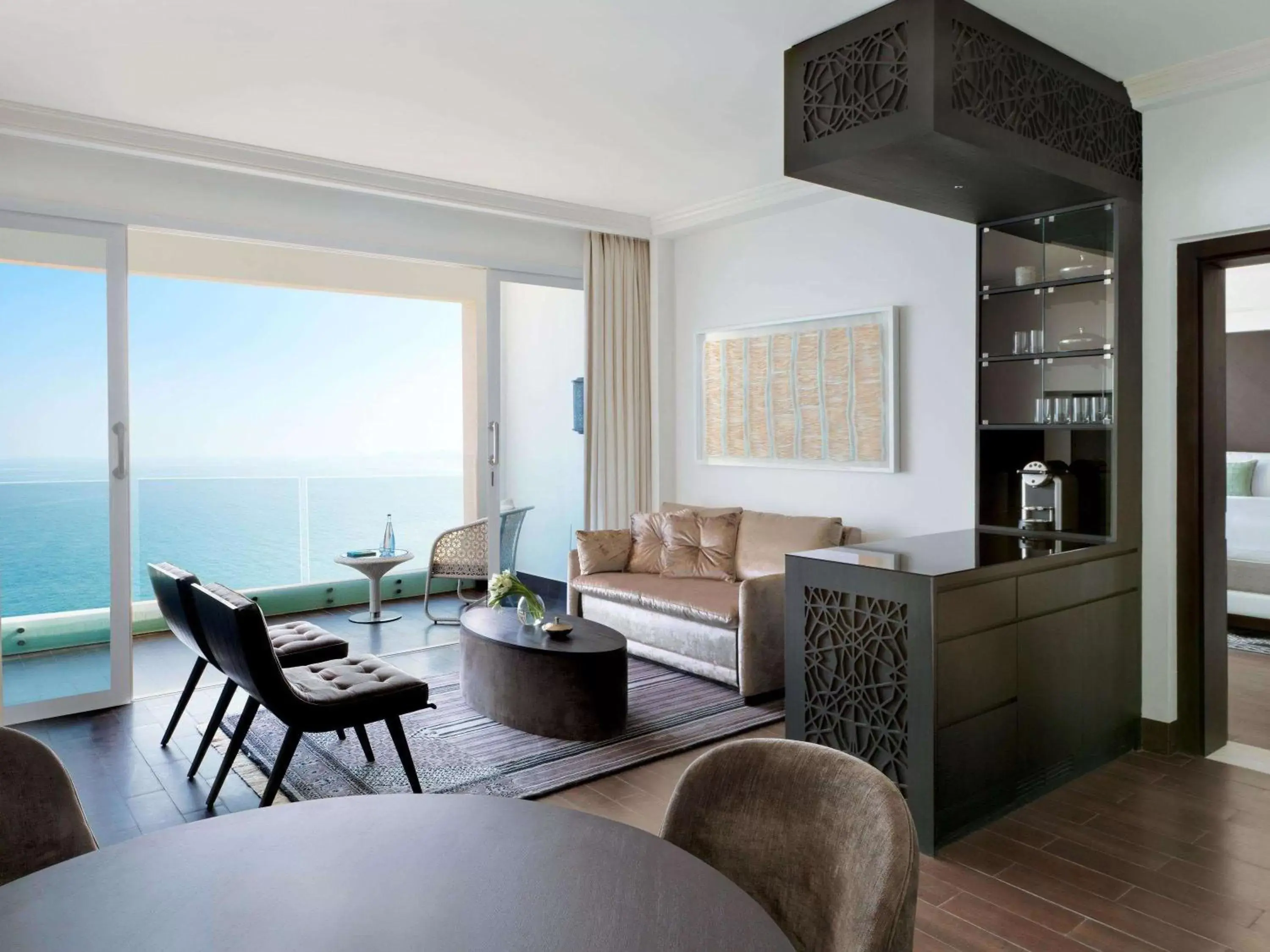 Bedroom, Seating Area in Fairmont Fujairah Beach Resort