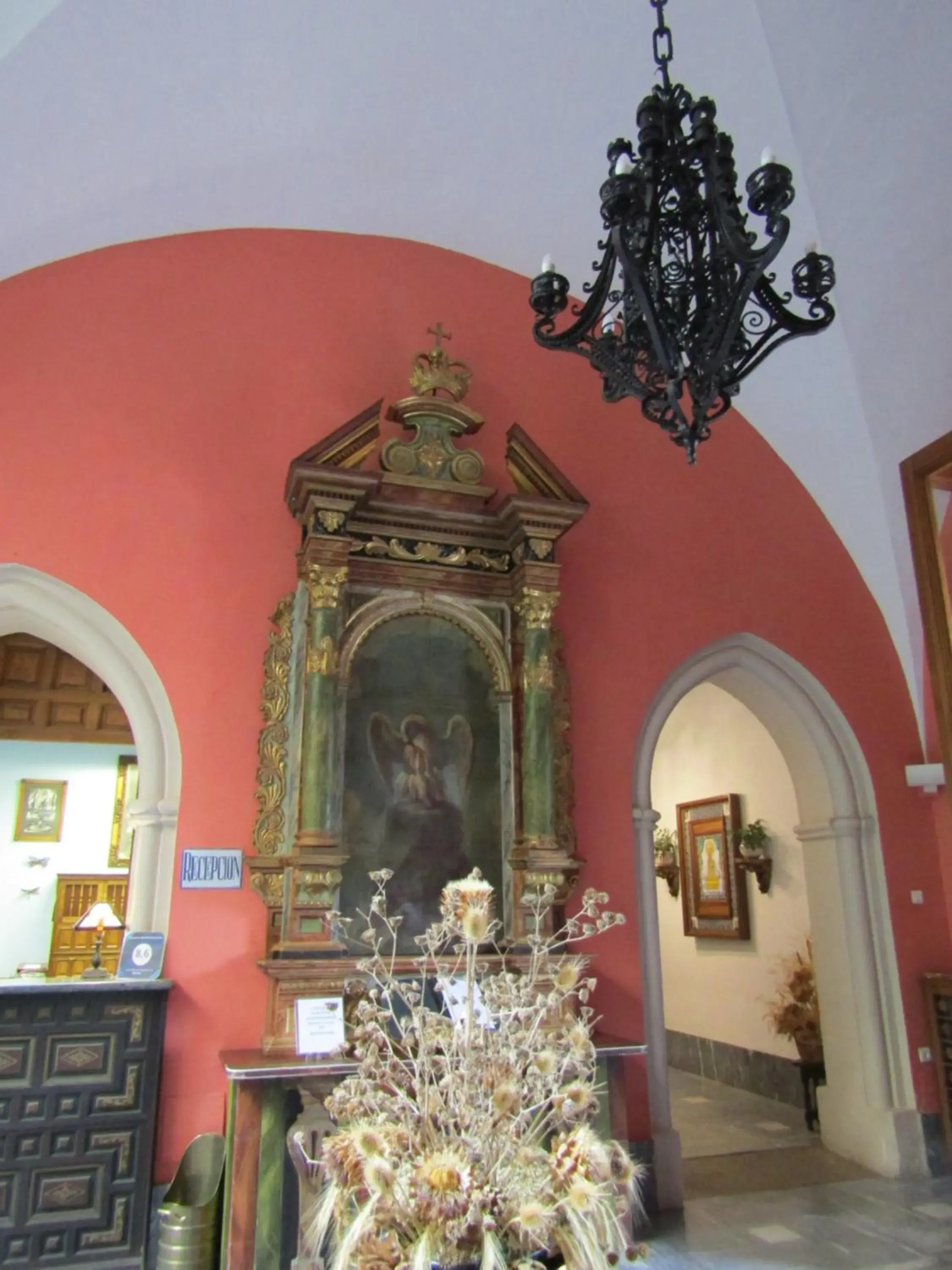 Lobby or reception in Hospederia del Real Monasterio