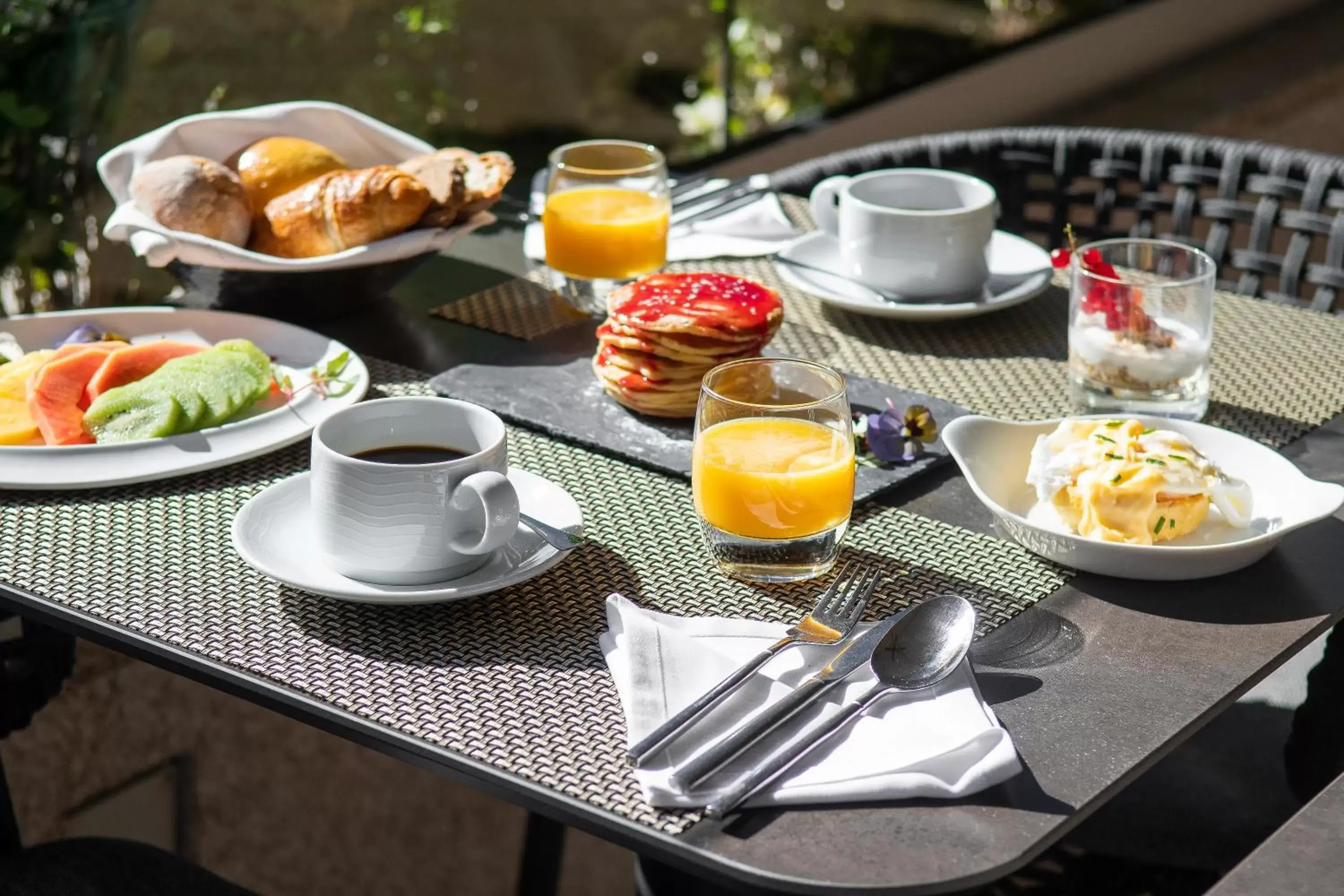 Breakfast in SANA Metropolitan Hotel