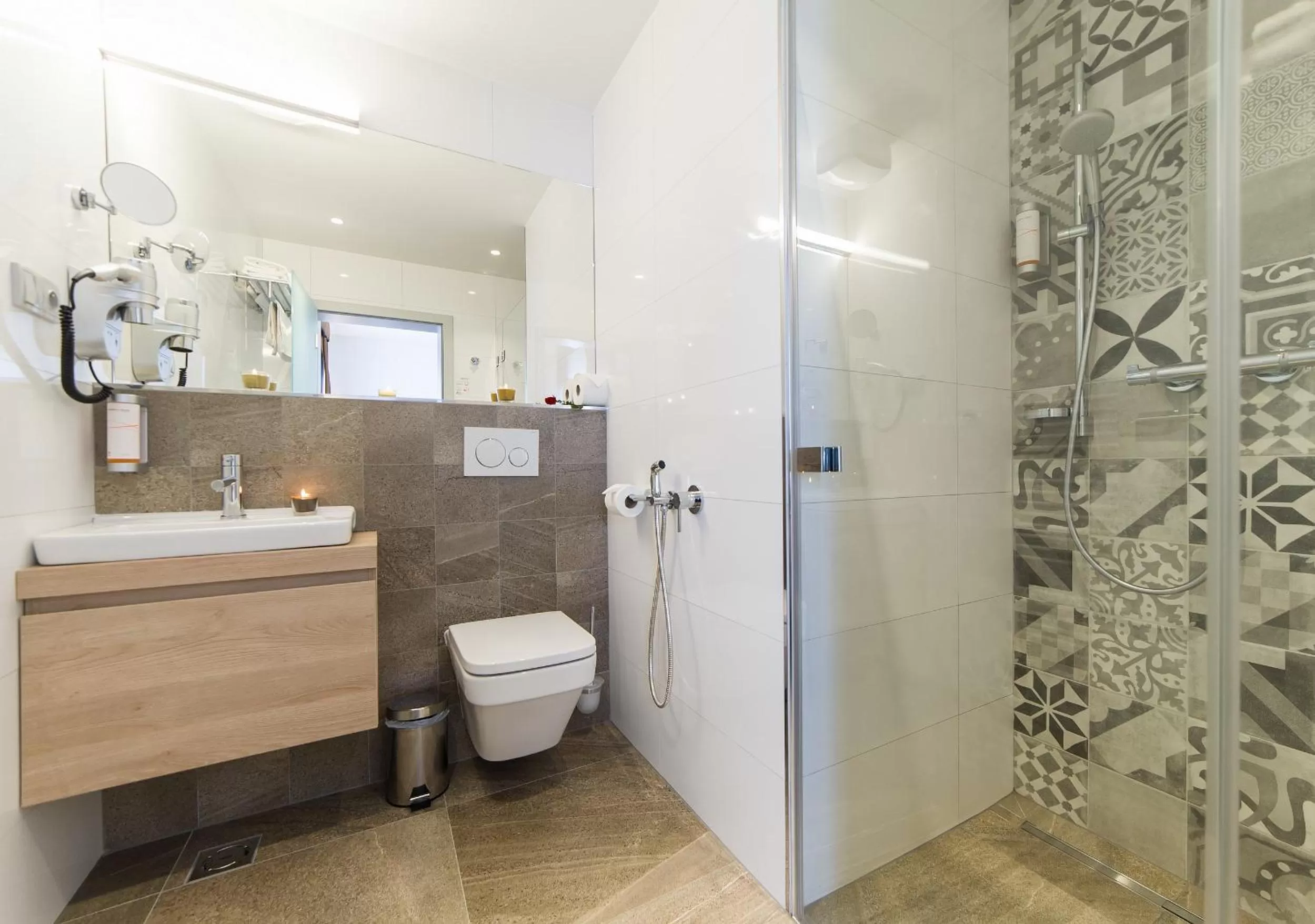 Garni hotel Castle Bridge