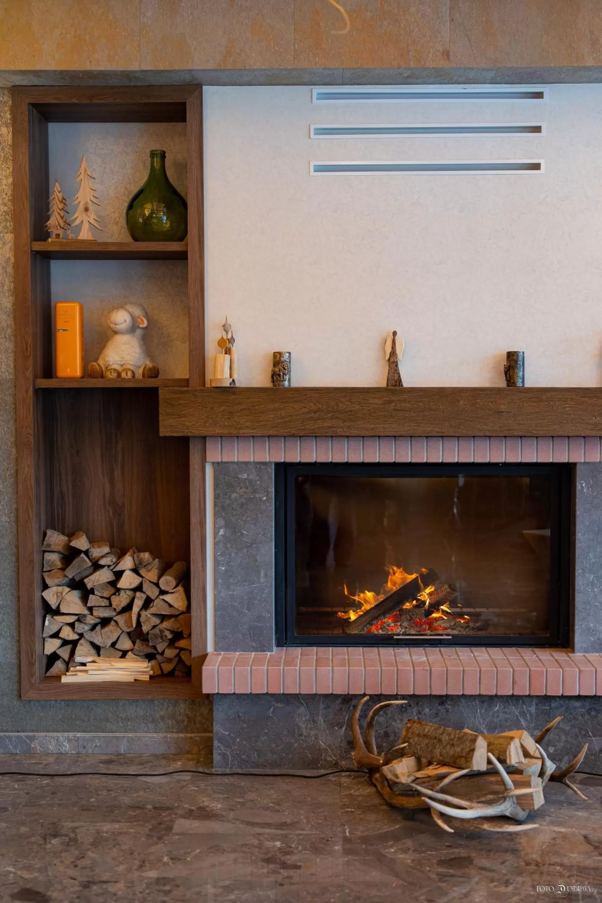 Restaurant/places to eat, BBQ Facilities in Hotel Belmont