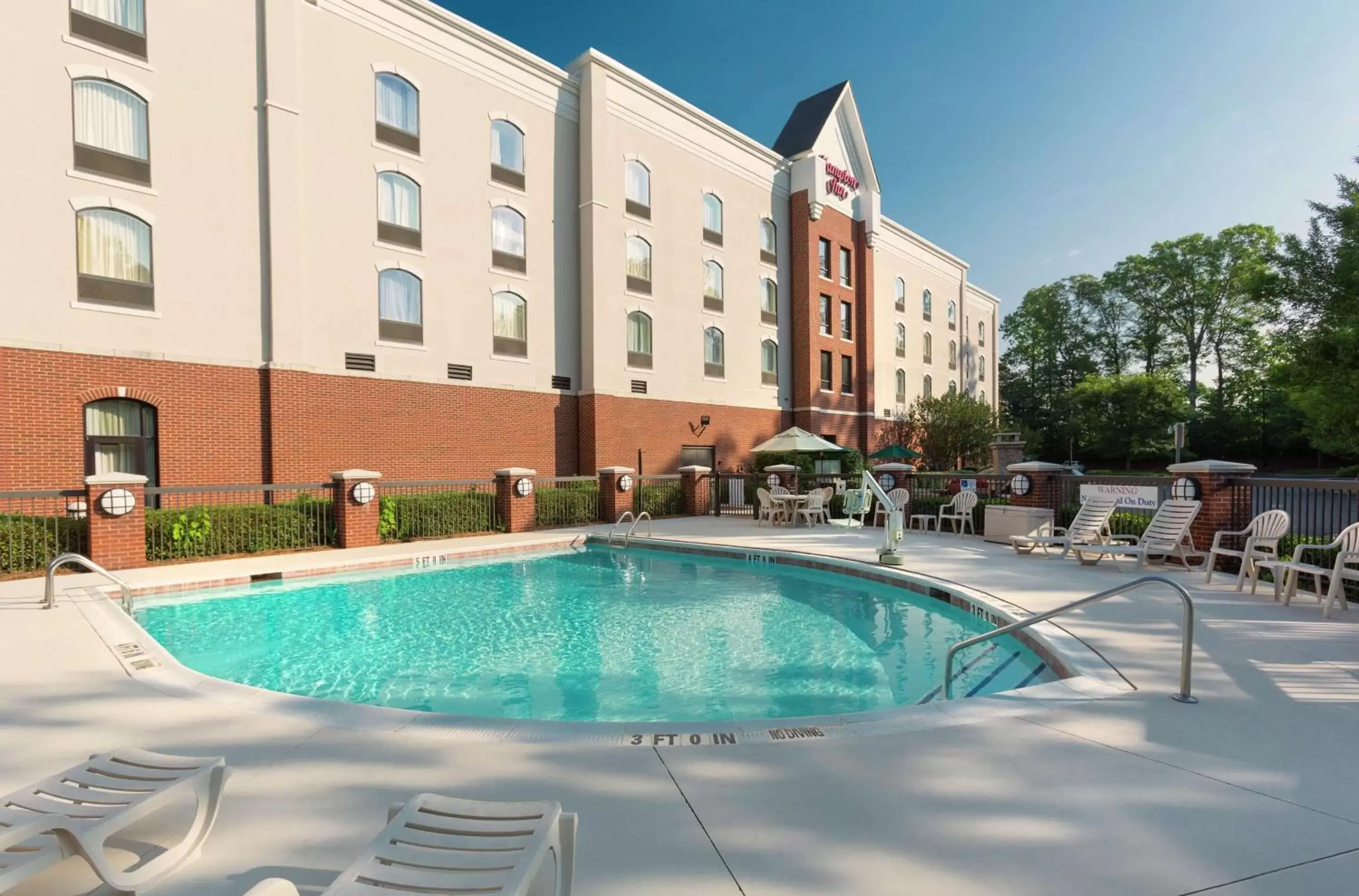 Pool view, Swimming Pool in Hampton Inn Belmont at Montcross