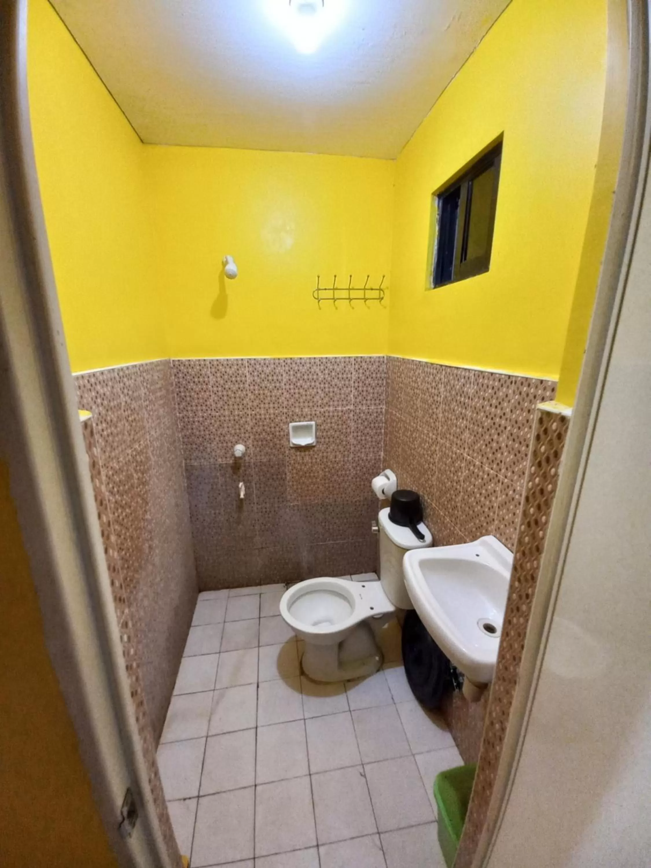 Shower in Chateau De Aow