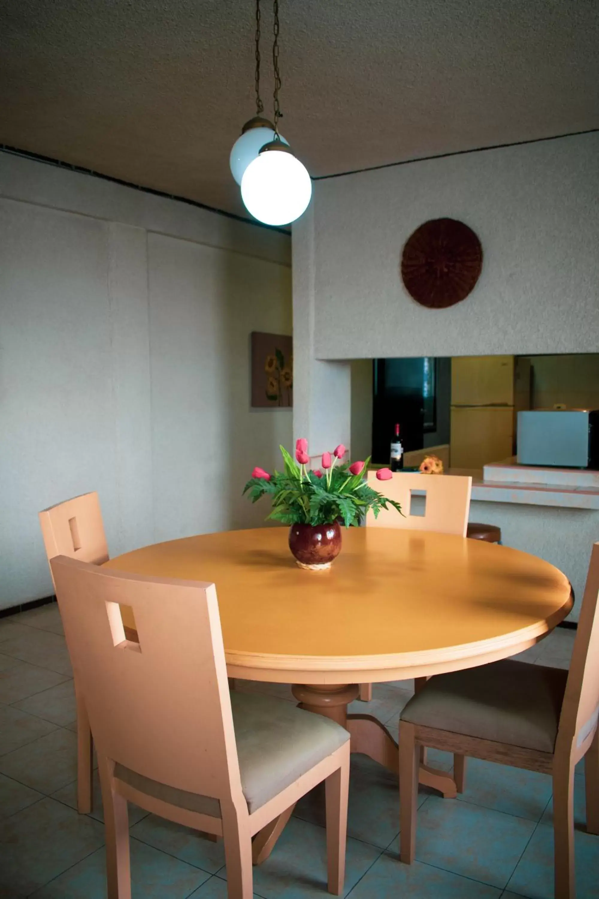 Dining Area in Suites Del Sol