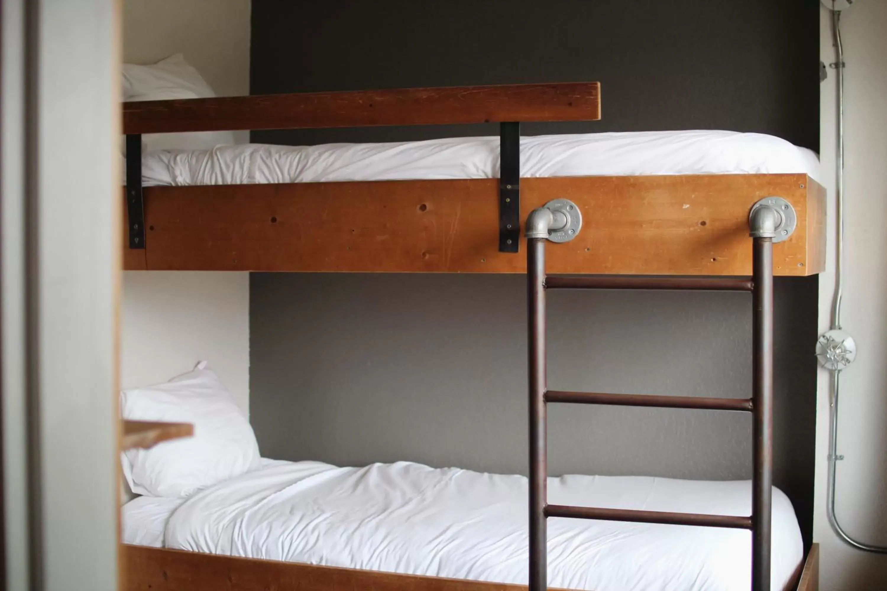 Bedroom, Bunk Bed in Adrift Hotel