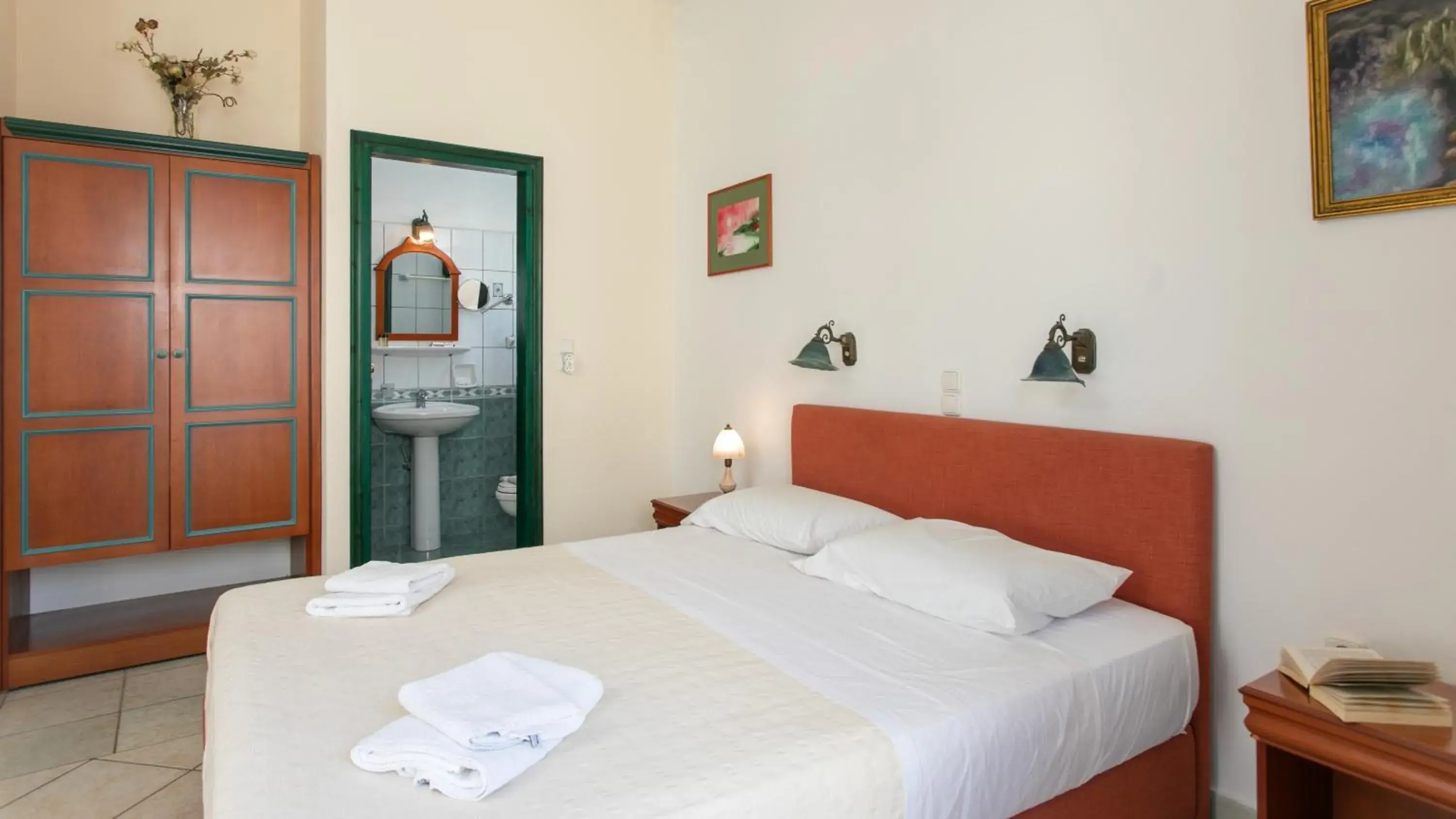 Bed in Apollon Hotel