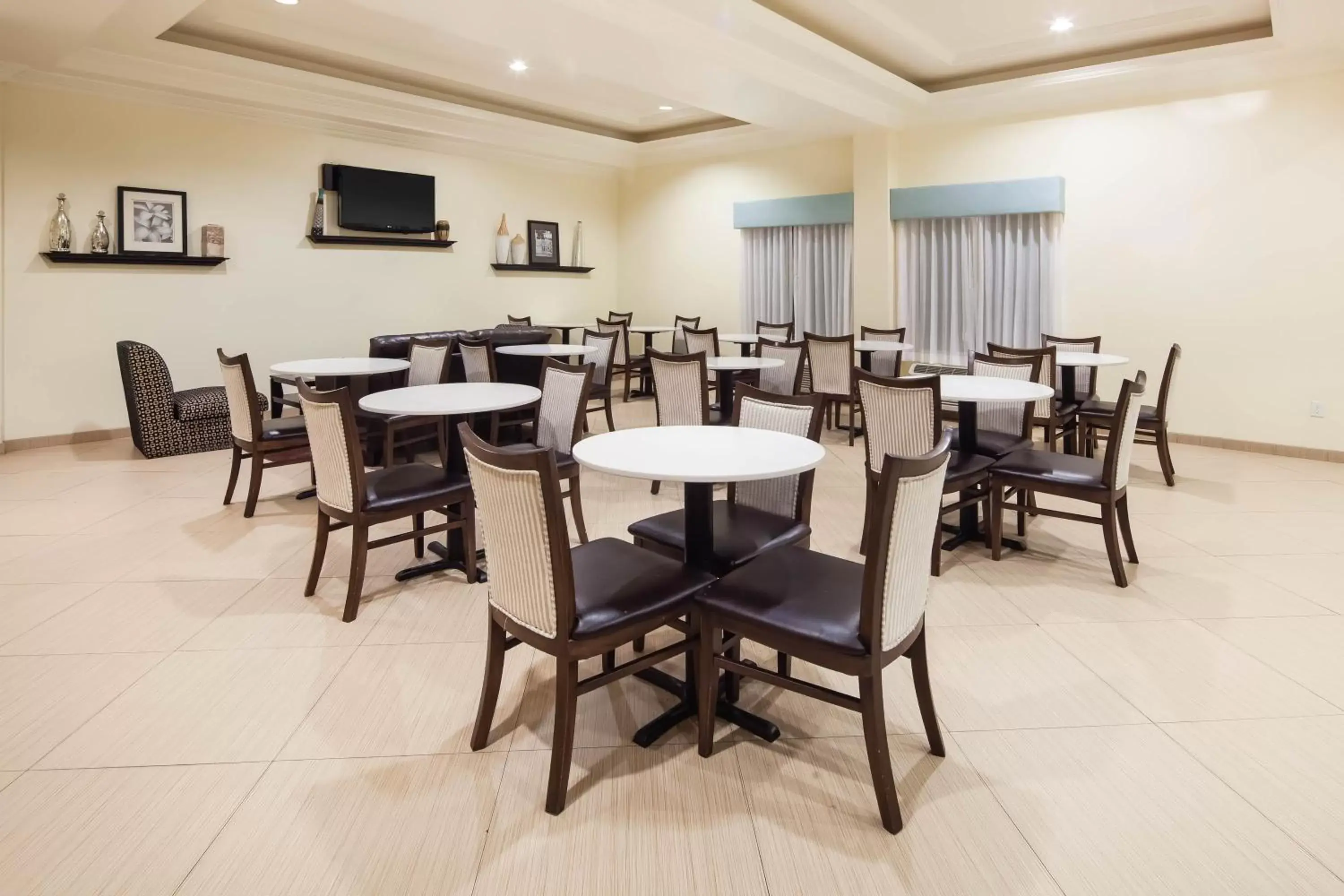 Continental breakfast, Restaurant/Places to Eat in La Quinta by Wyndham Inglewood