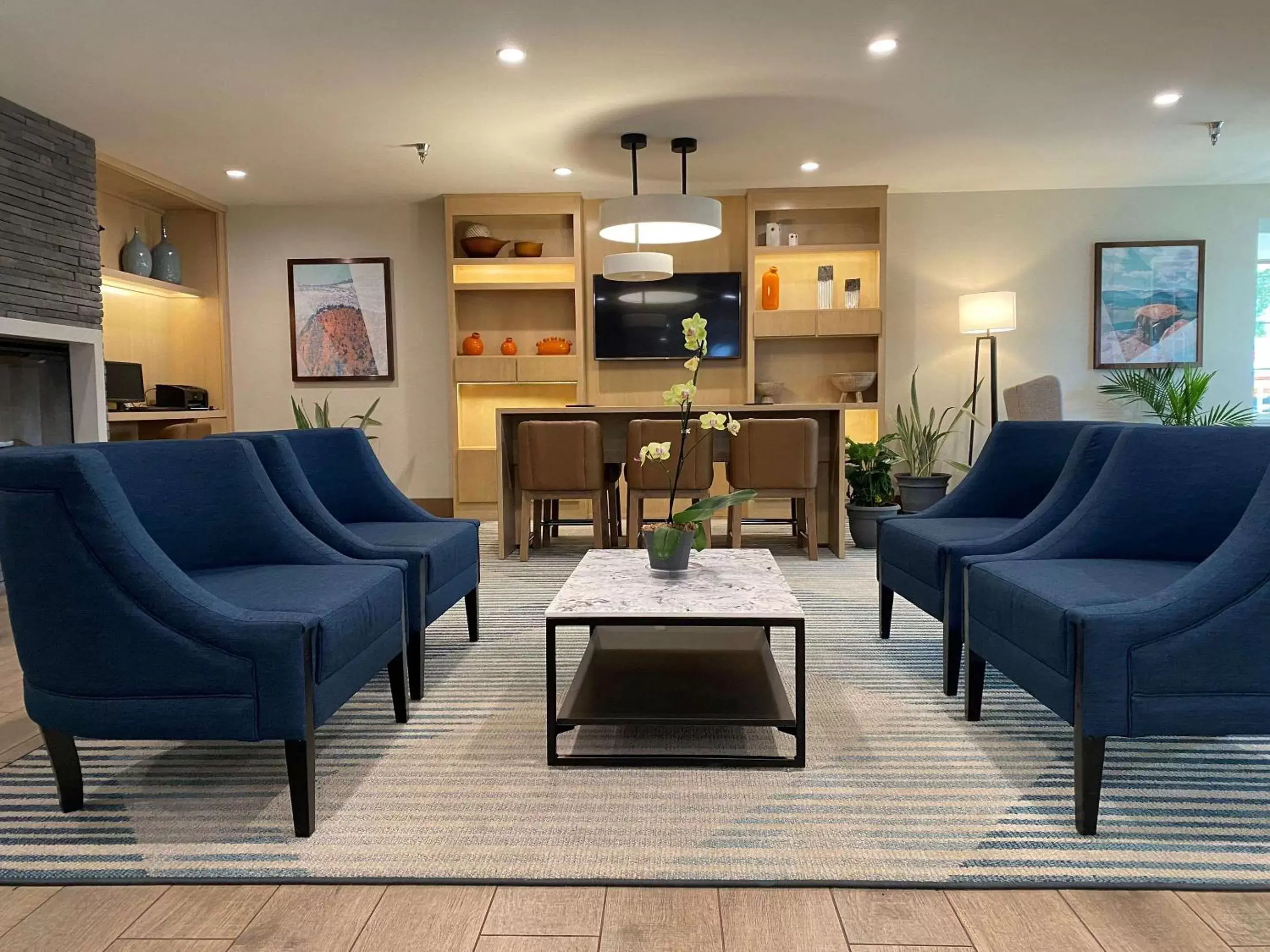 Lobby or reception, Seating Area in Comfort Inn & Suites Carbondale