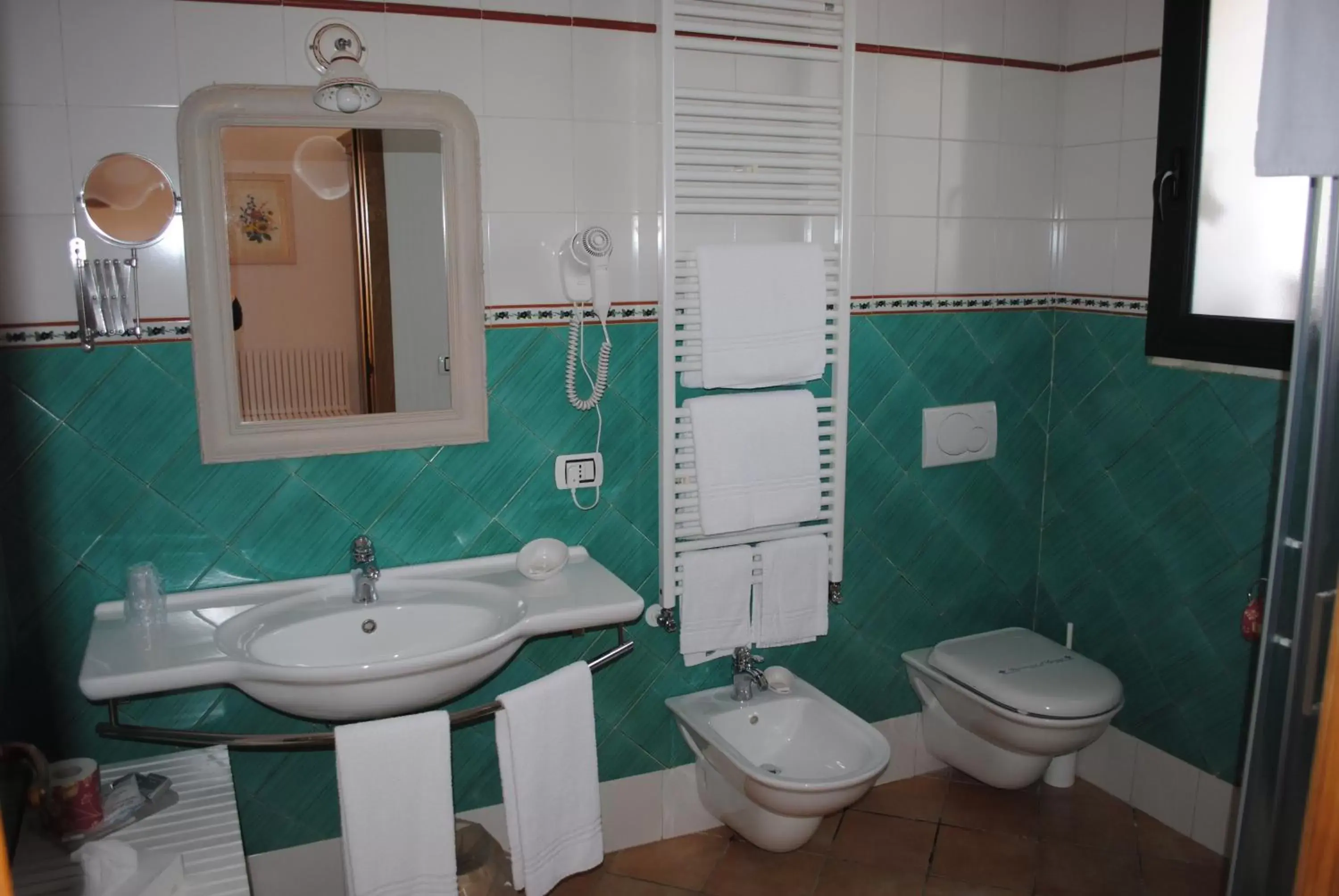 Bathroom in Hotel Giardino Giamperduto