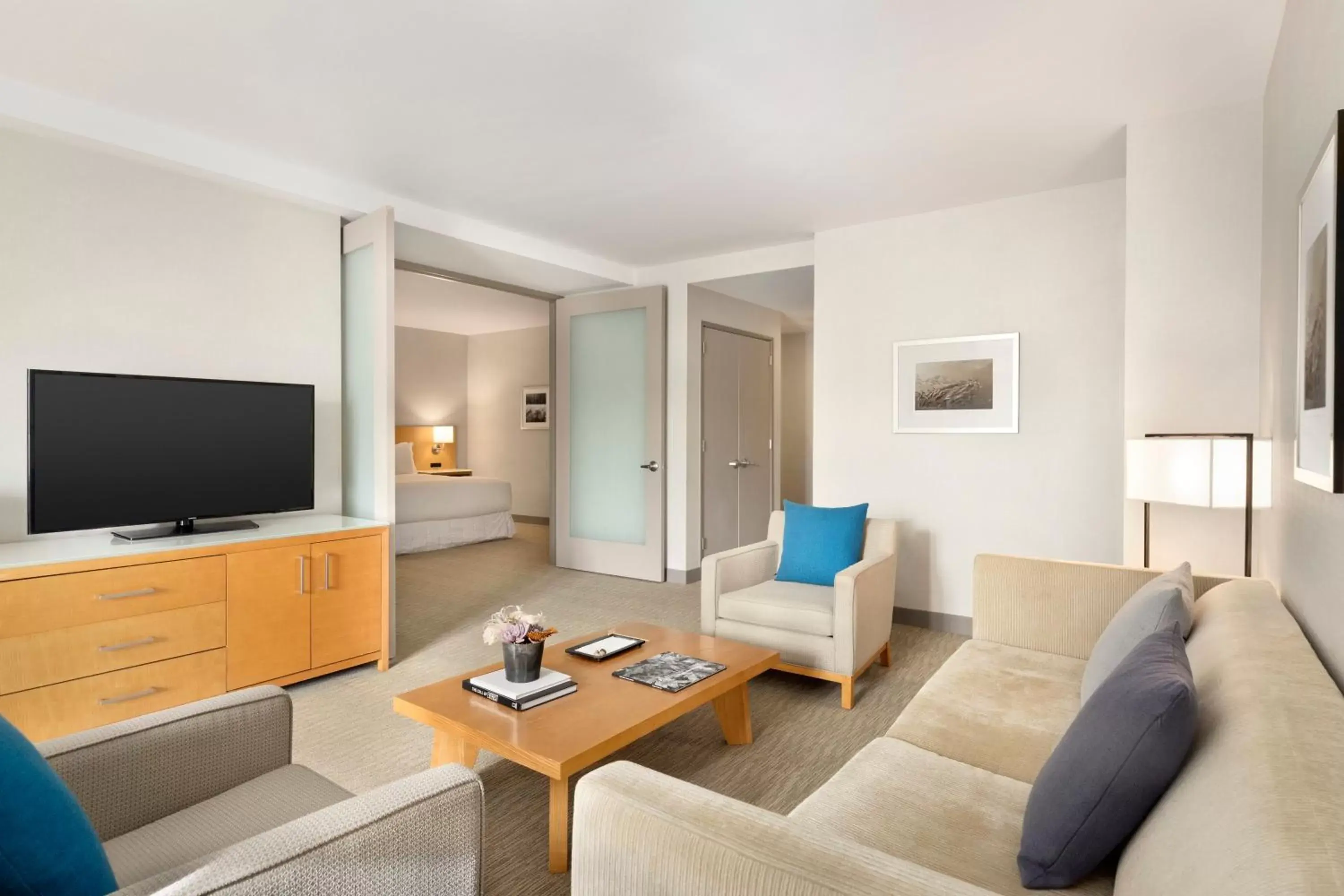 Bedroom, Seating Area in InterContinental The Clement Monterey, an IHG Hotel