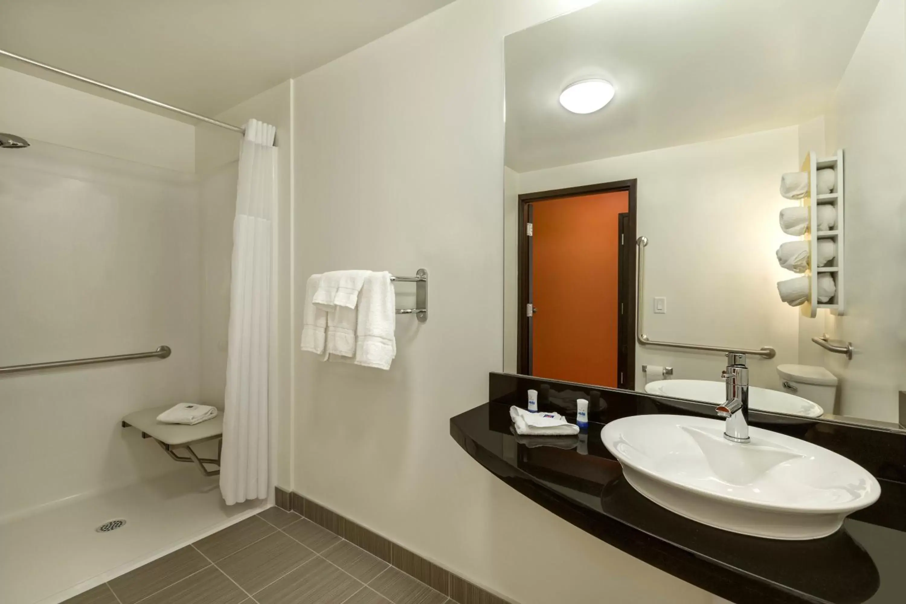 Bathroom in Motel 6 Airdrie