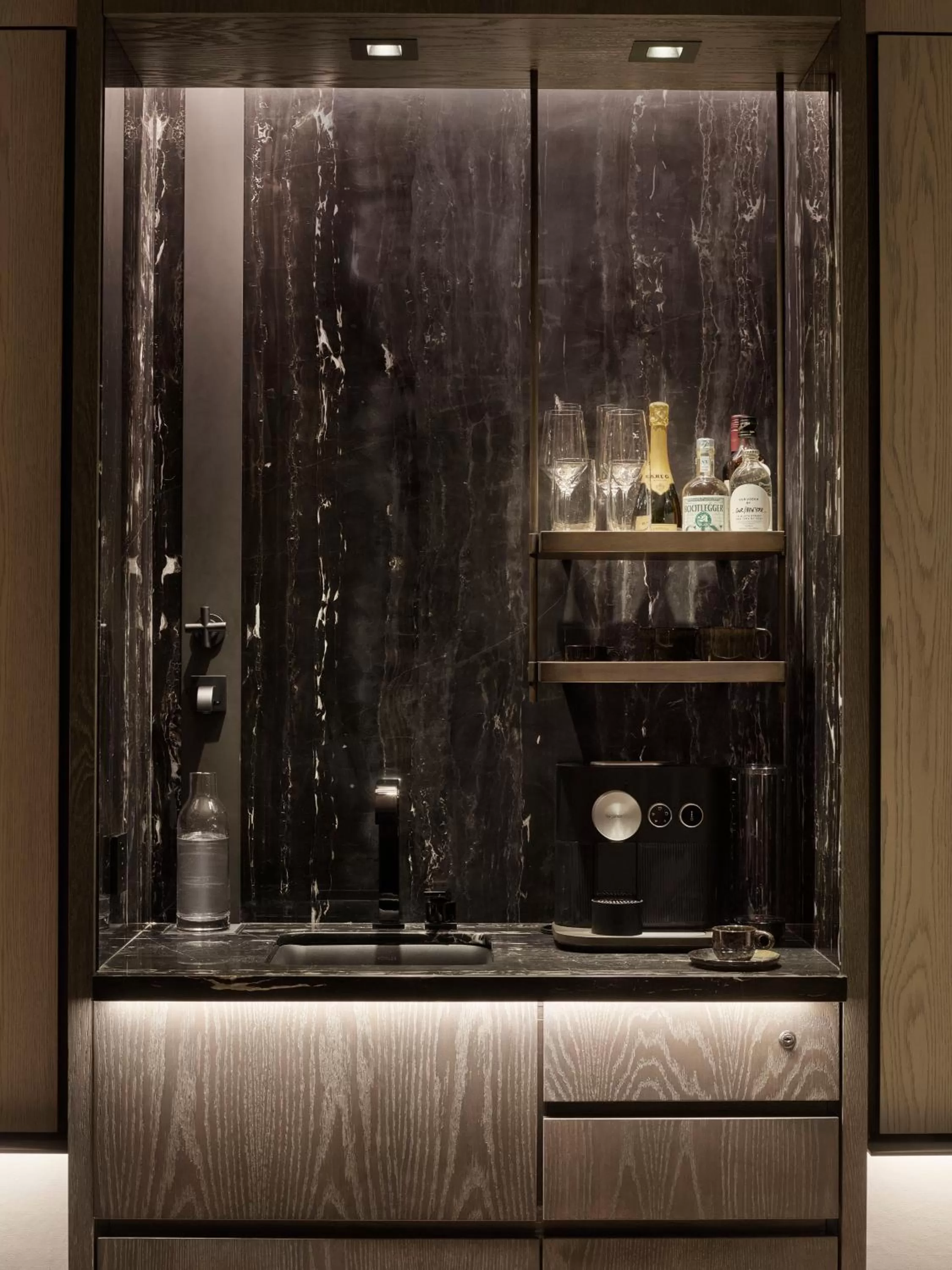 Photo of the whole room in Equinox Hotel New York