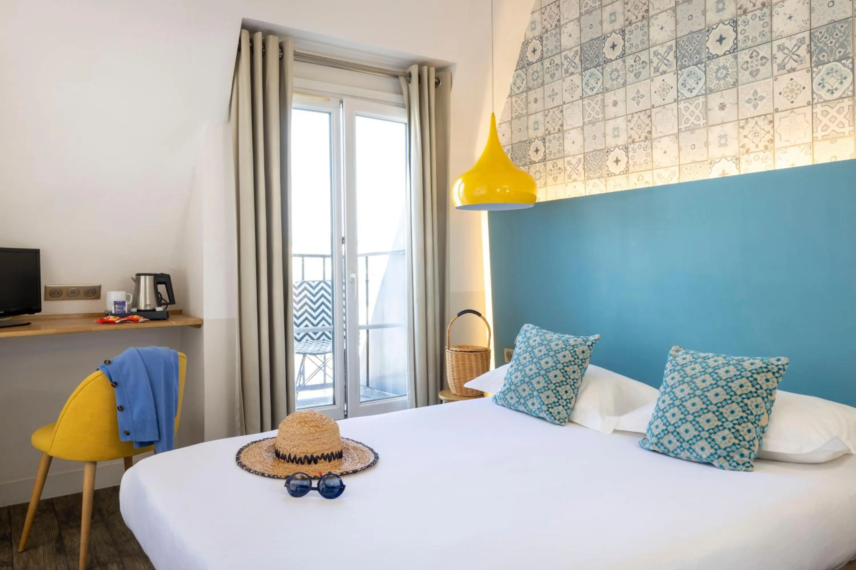 Bed in Le Regent Montmartre by Hiphophostels