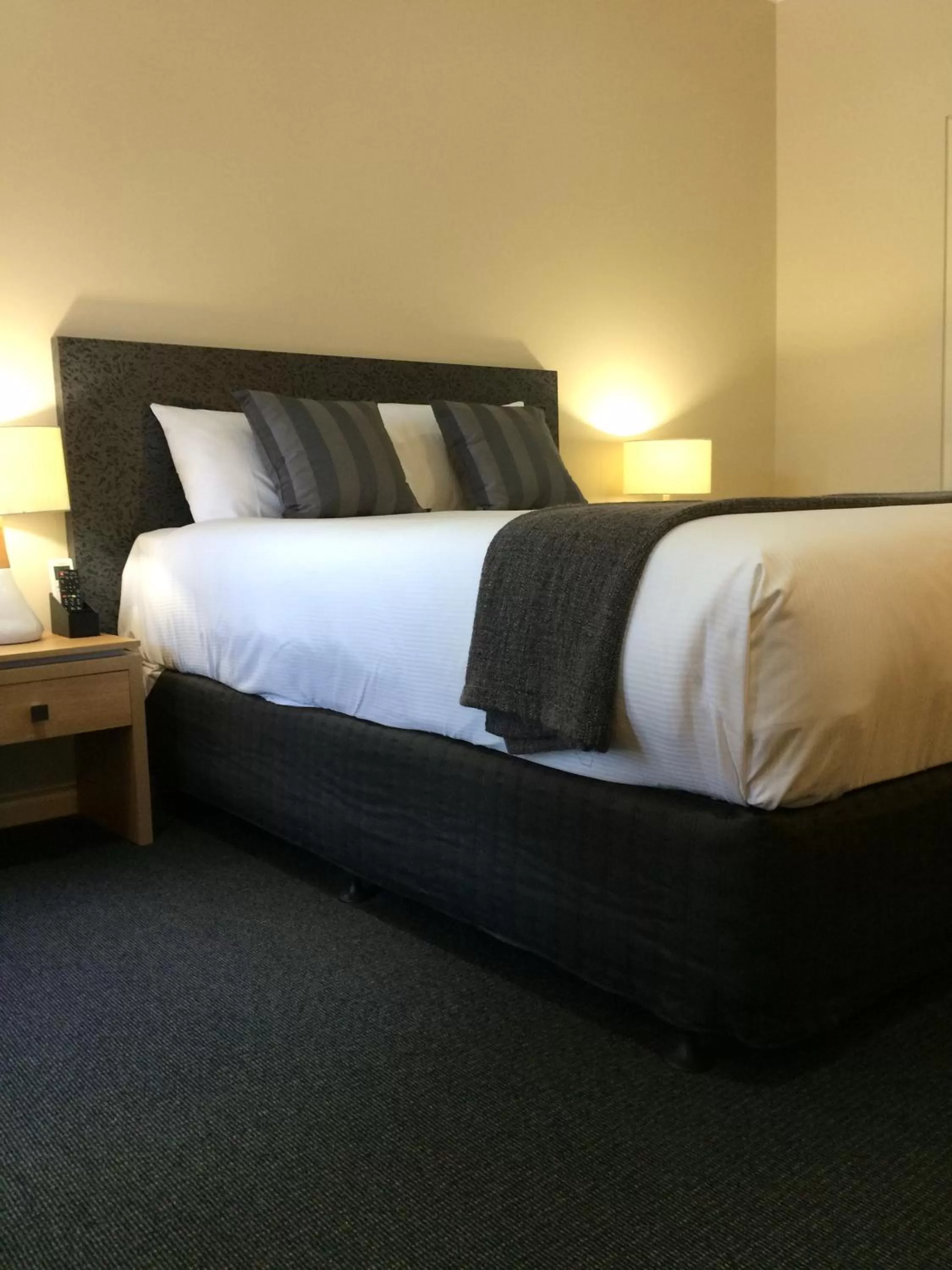 Shower, Bed in Comfort Inn & Suites Sombrero