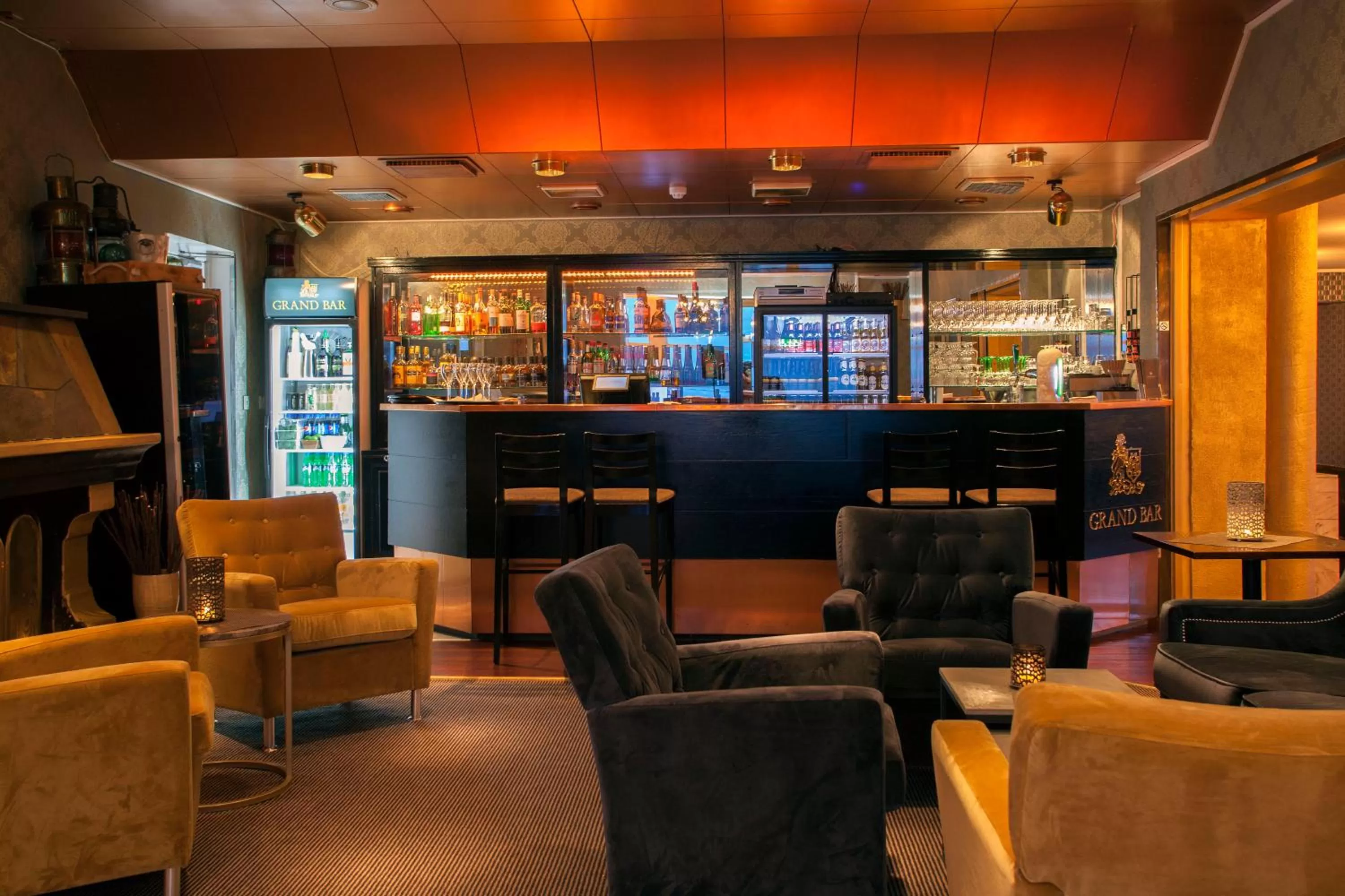 Lounge or bar in Grand Hotel Åsgårdstrand - Unike Hoteller