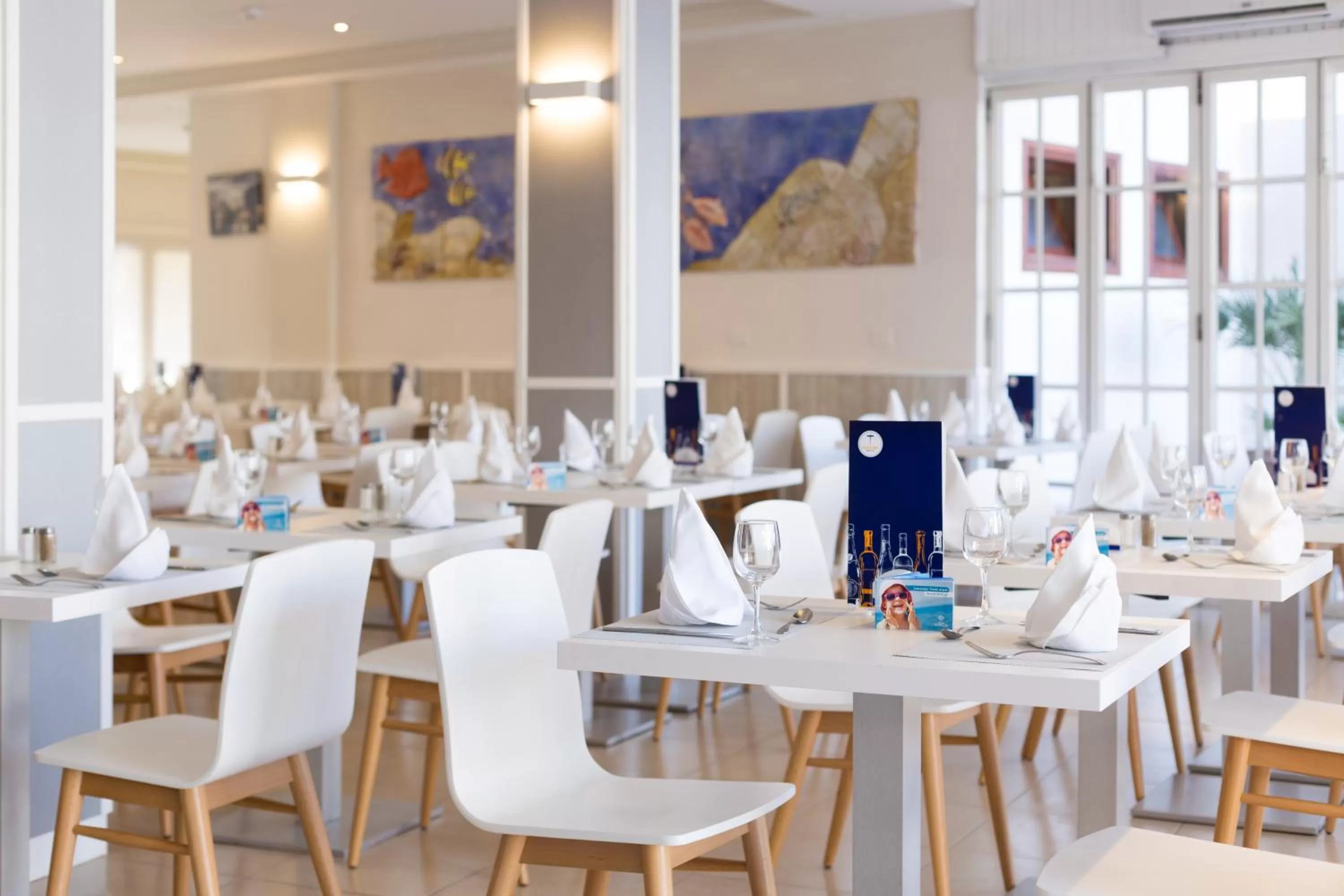 Dining area in Globales Tamaimo Tropical