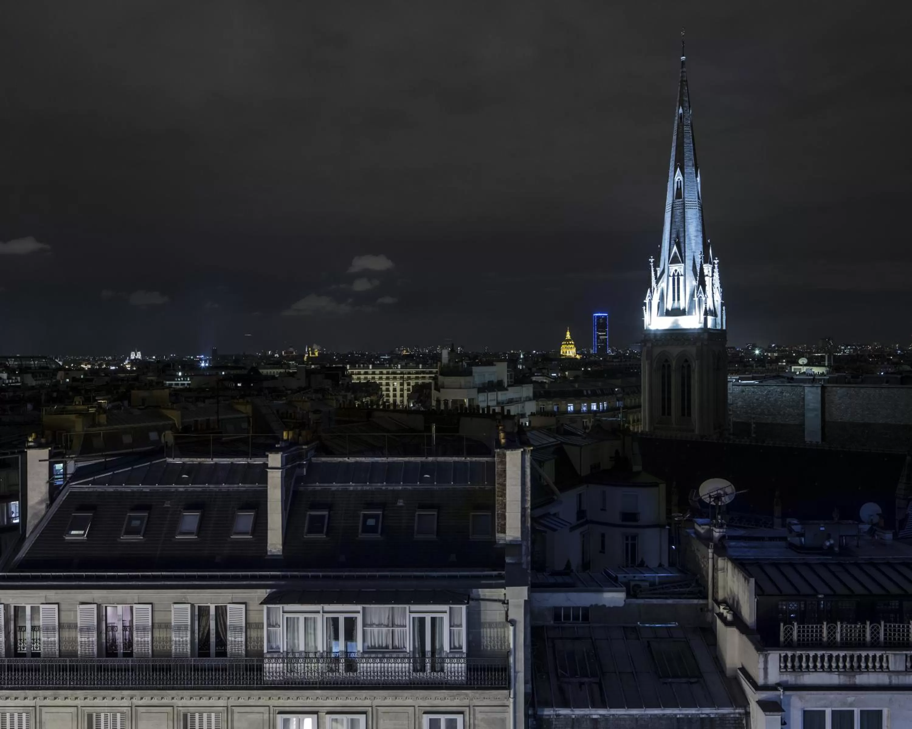 City view in Hotel De Sers Champs Elysees