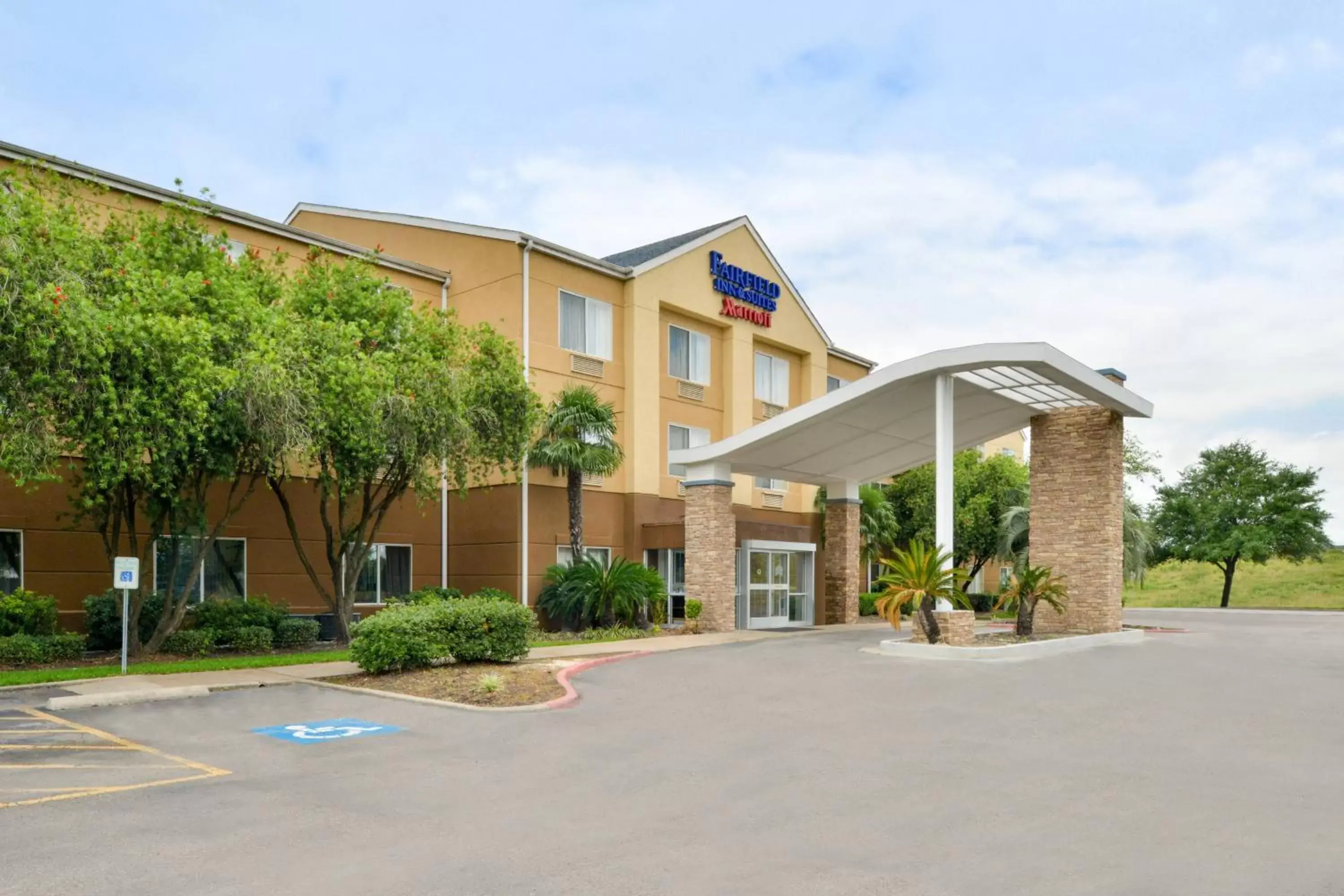 Property Building in Fairfield Inn & Suites Beaumont