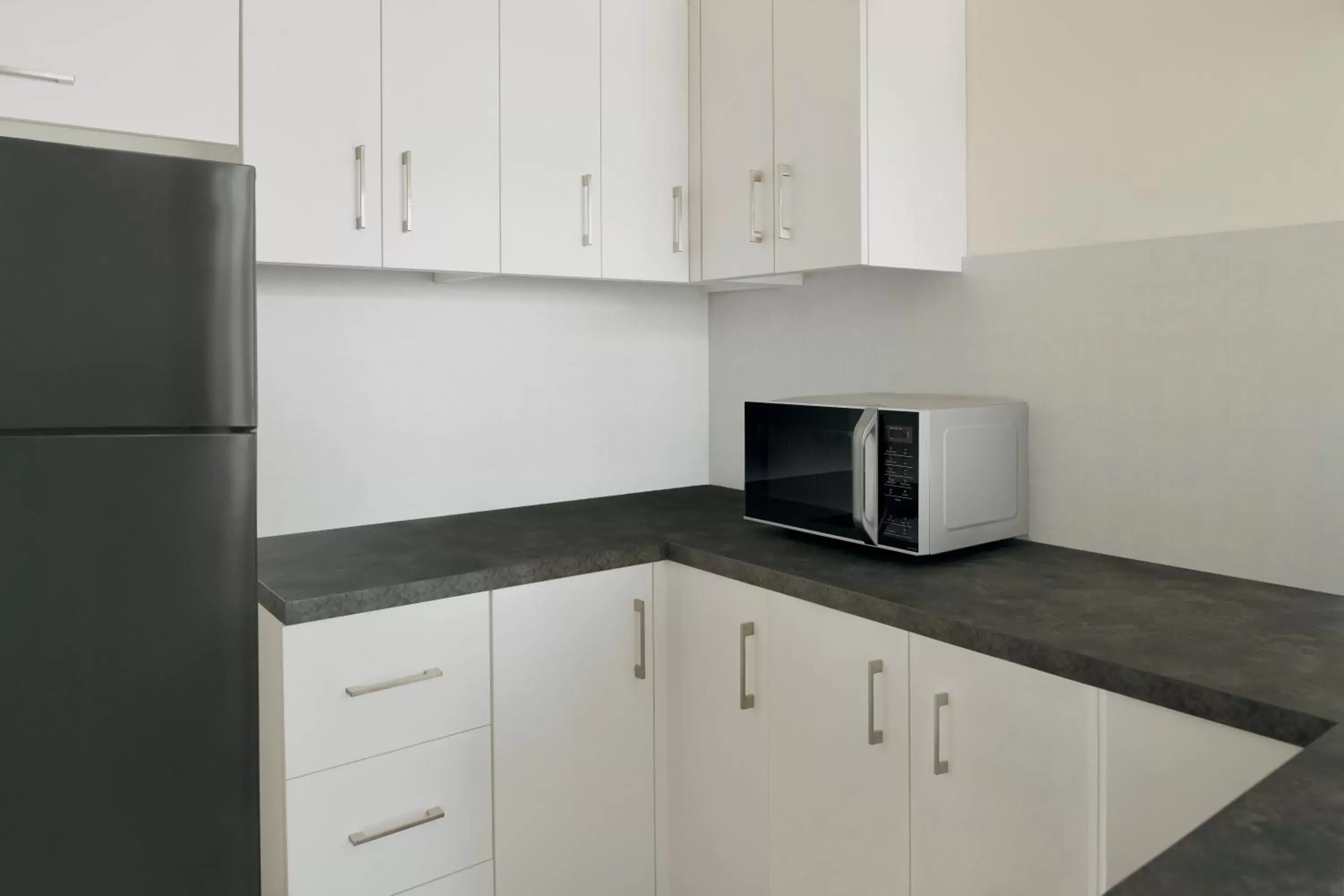 Superior One-Bedroom Suite, Partial Sea View, Executive Lounge and Beach Access in Delta Hotels by Marriott City Center Doha Superior One-Bedroom Suite, Partial Sea View, Executive Lounge and Beach Access in Delta Hotels by Marriott City Center Doha