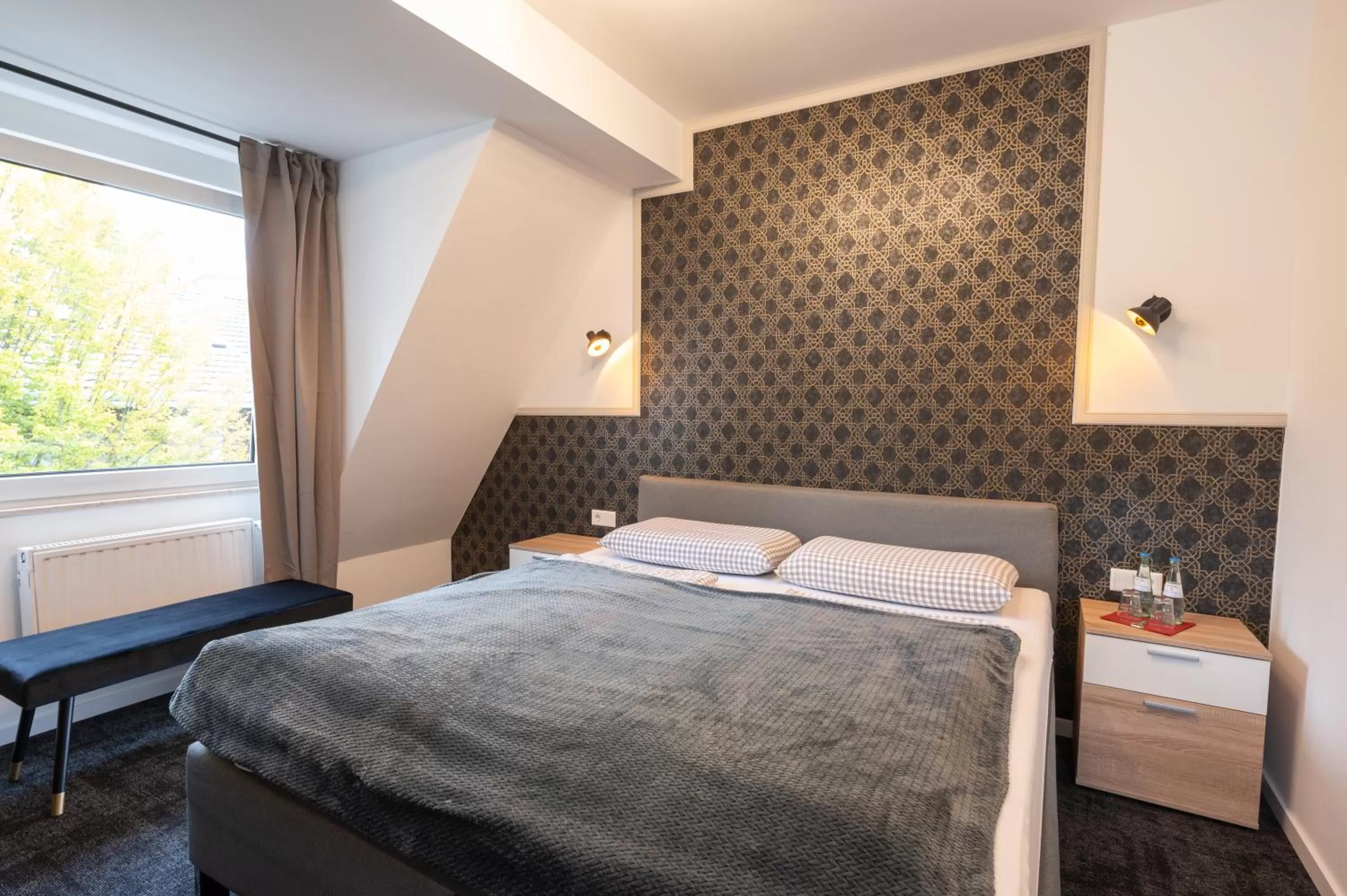 Bed in Hotel Burgblick