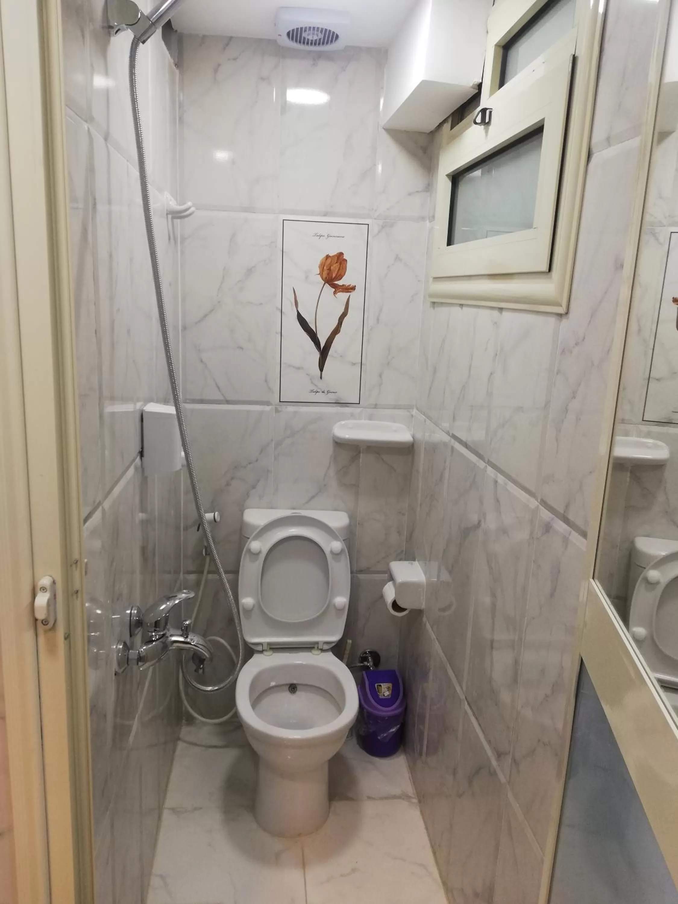 Bathroom in Hostel Sunset Down town