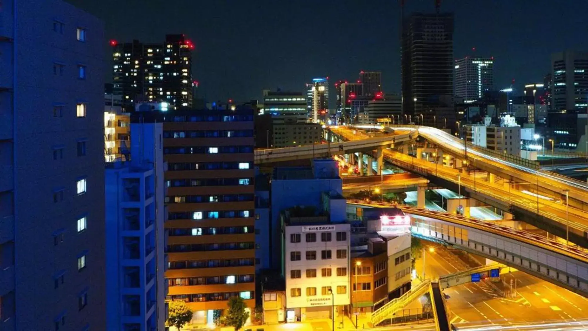 Property building in Toyoko Inn Osaka Semba Higashi Property building in Toyoko Inn Osaka Semba Higashi