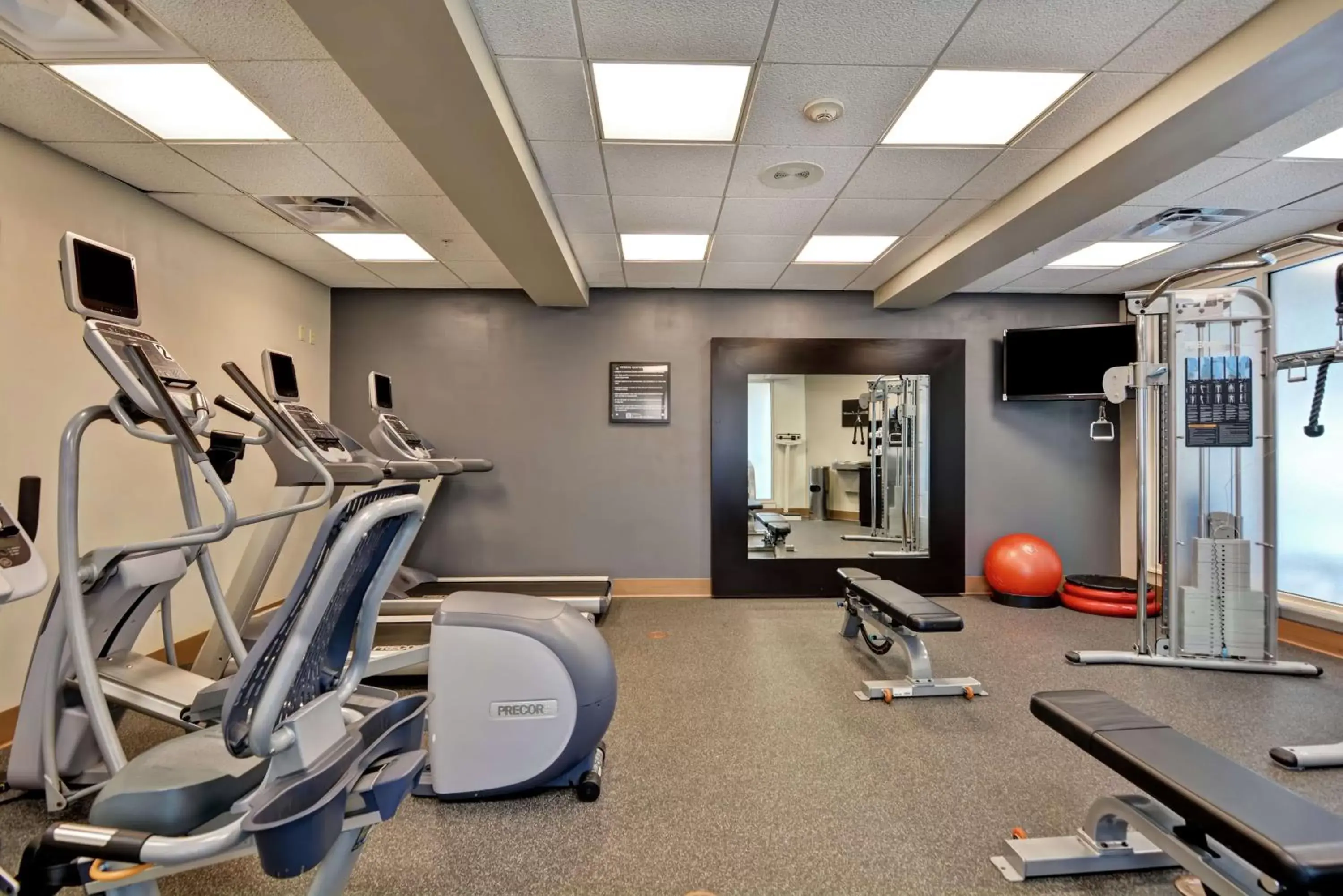 Fitness centre/facilities, Fitness Center/Facilities in Hilton Garden Inn Hattiesburg