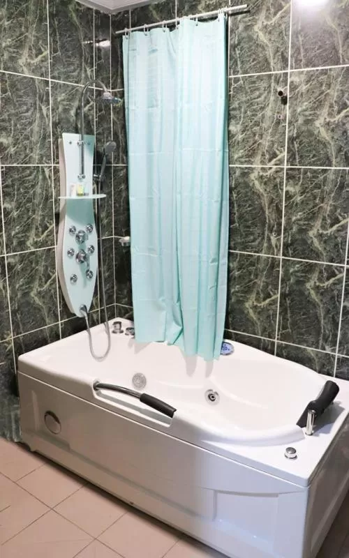 Hot Tub in NOUBOU INTERNATIONAL HOTEL BONAPRISO