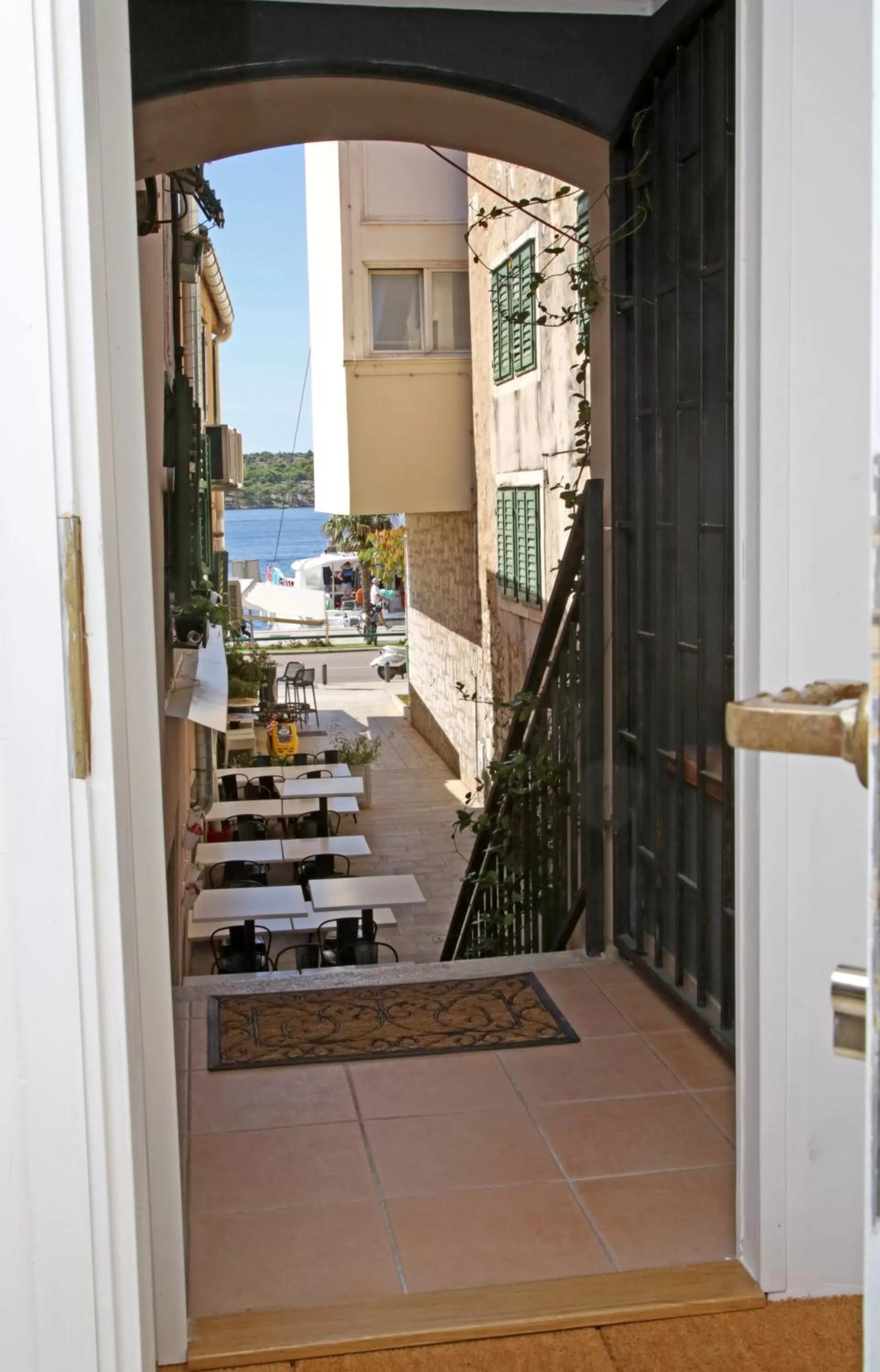 View (from property/room), Balcony/Terrace in Swan City Apartment & Room