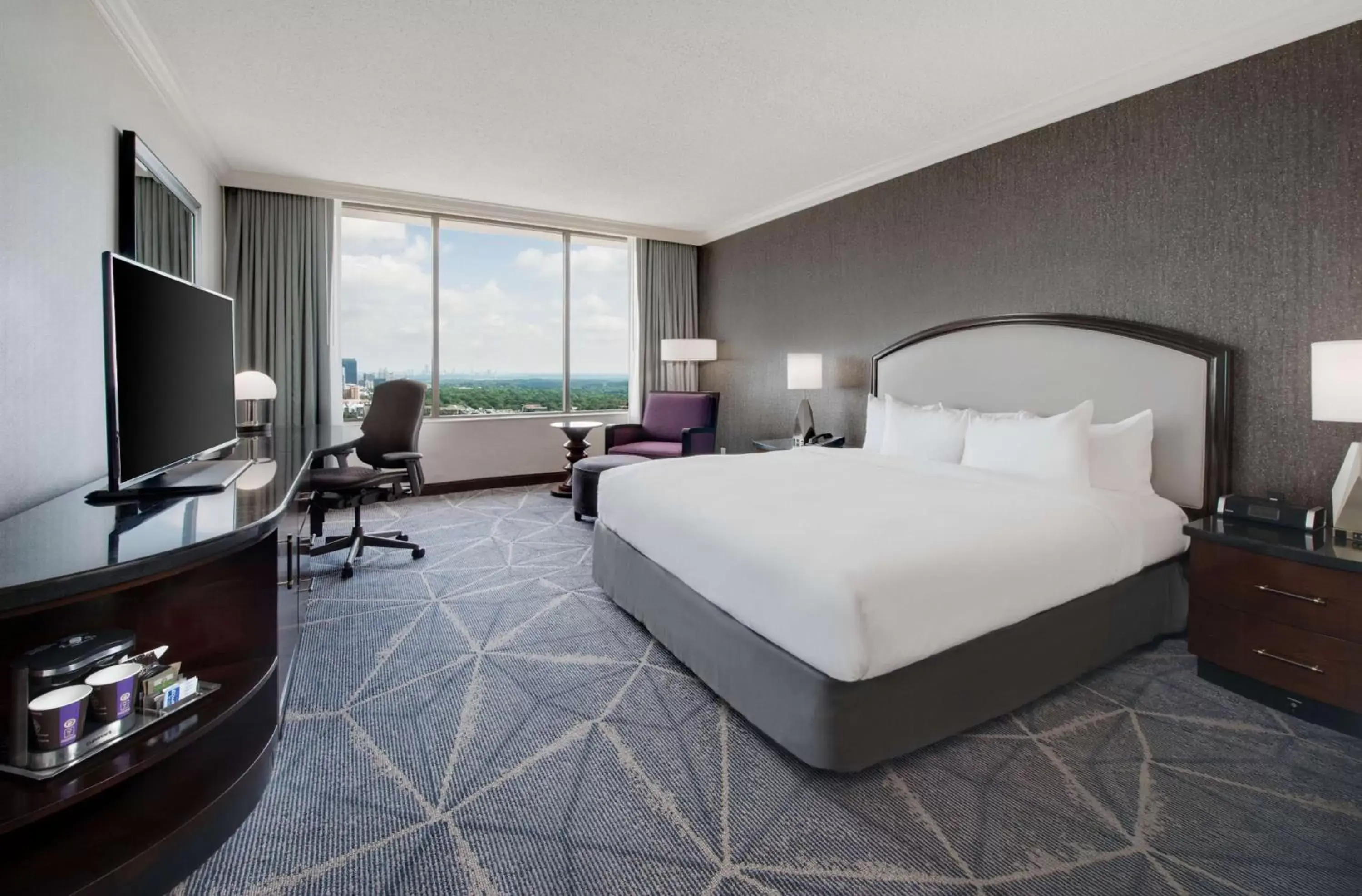 Bedroom in Hilton Atlanta