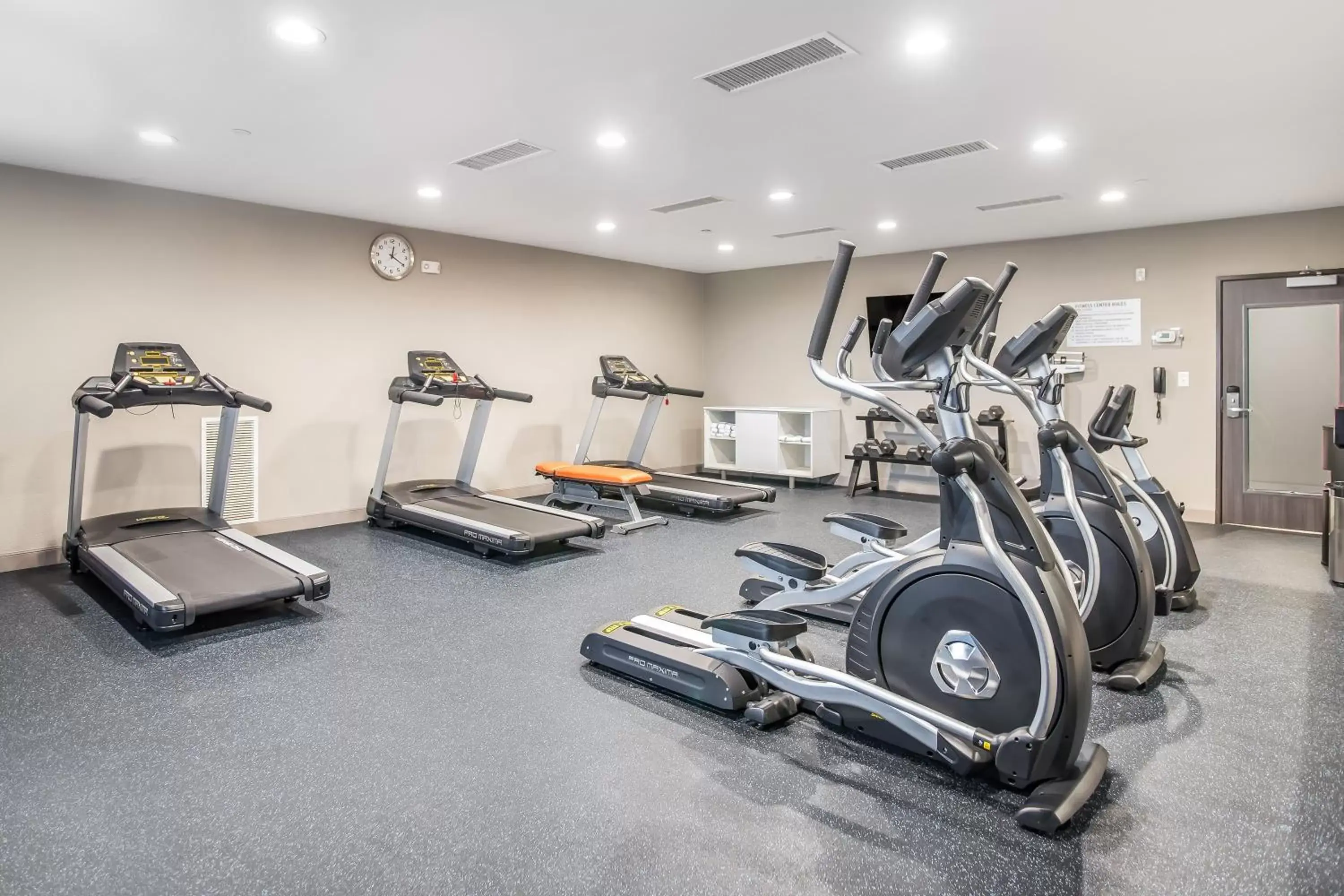 Fitness centre/facilities, Fitness Center/Facilities in Holiday Inn Express & Suites Tulsa East - Catoosa, an IHG Hotel