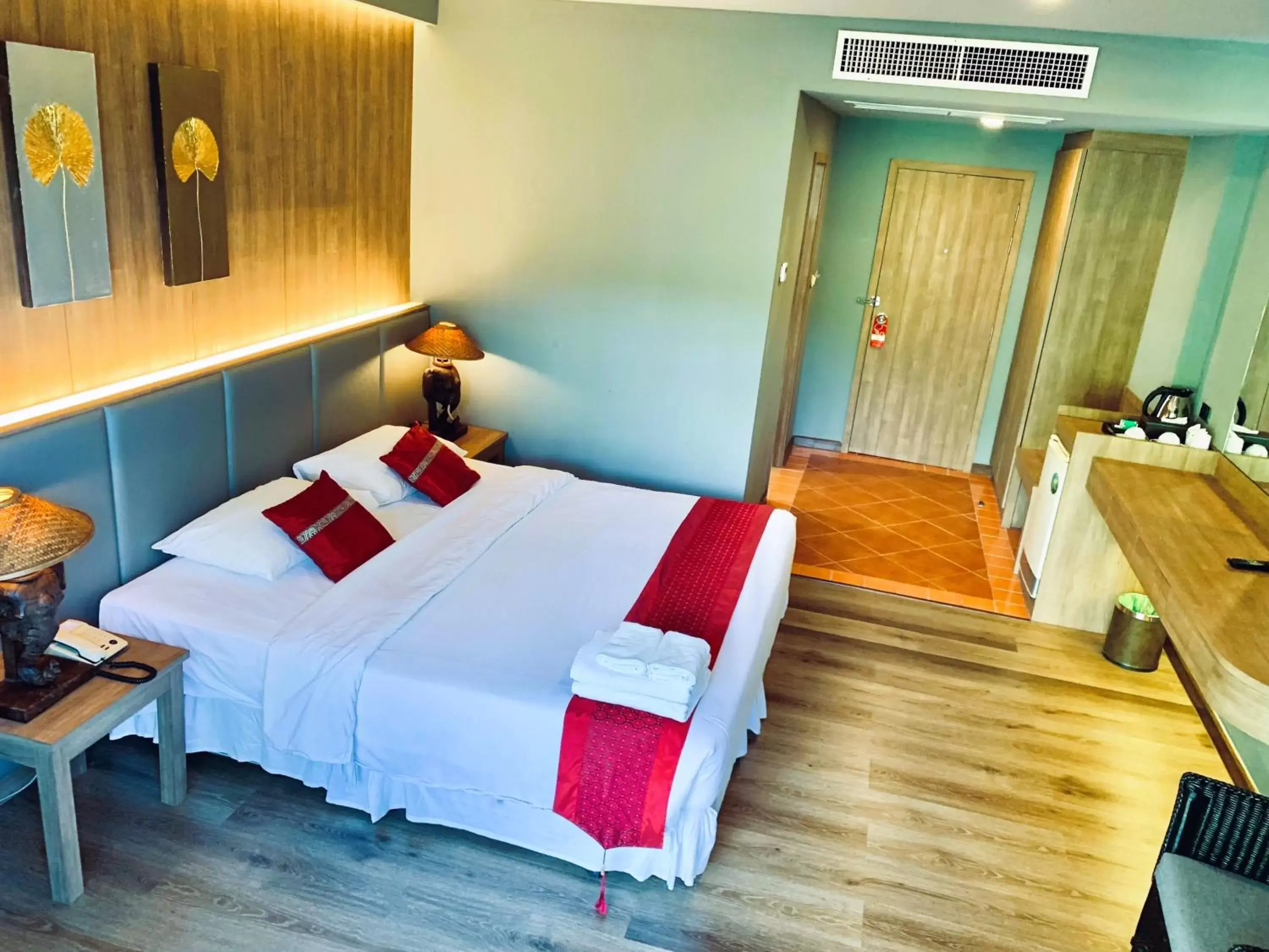 Bedroom, Bed in Chang Buri Resort & Spa