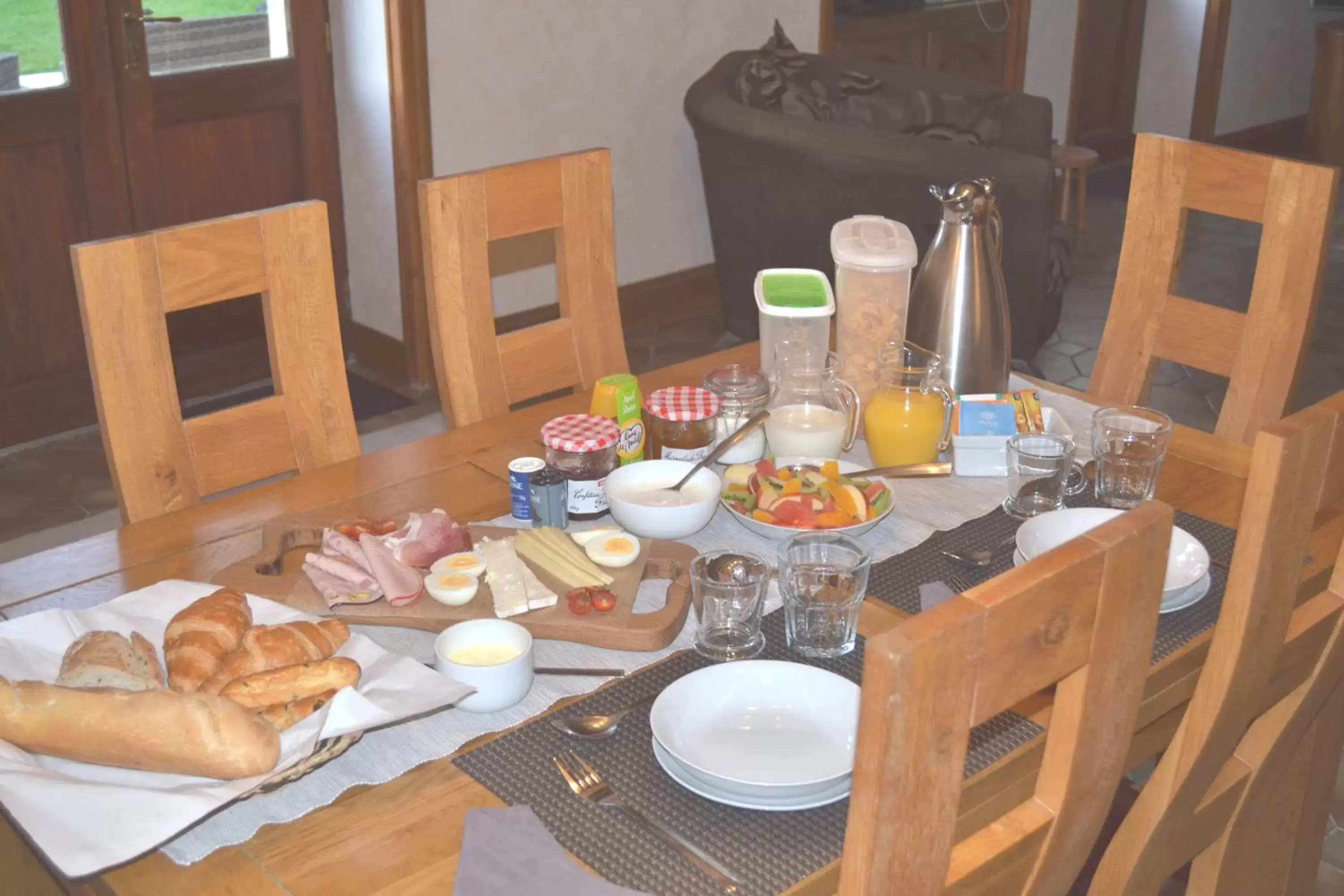 Breakfast in Les Bruyeres B&B