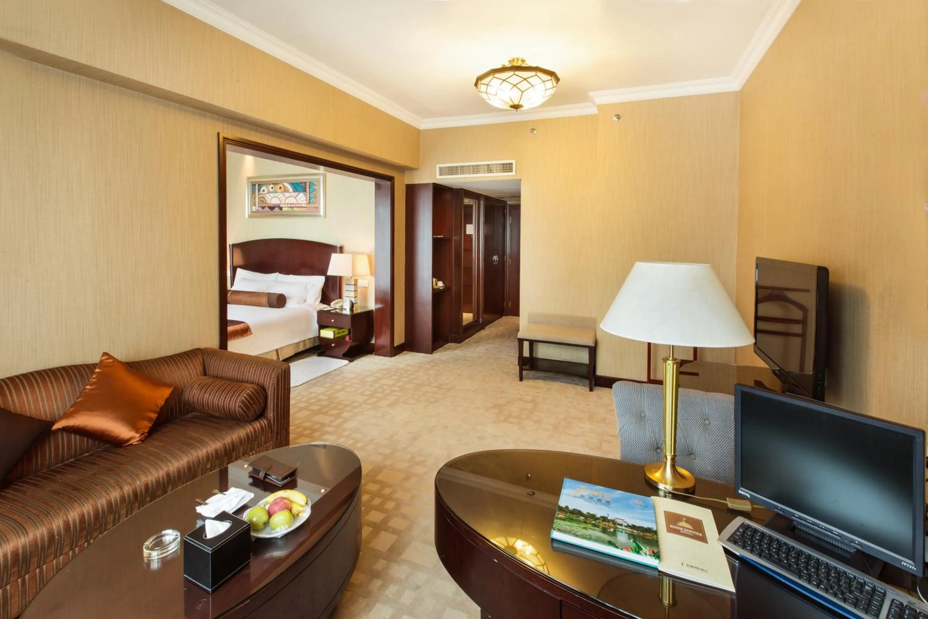 Living room in Grand International Hotel