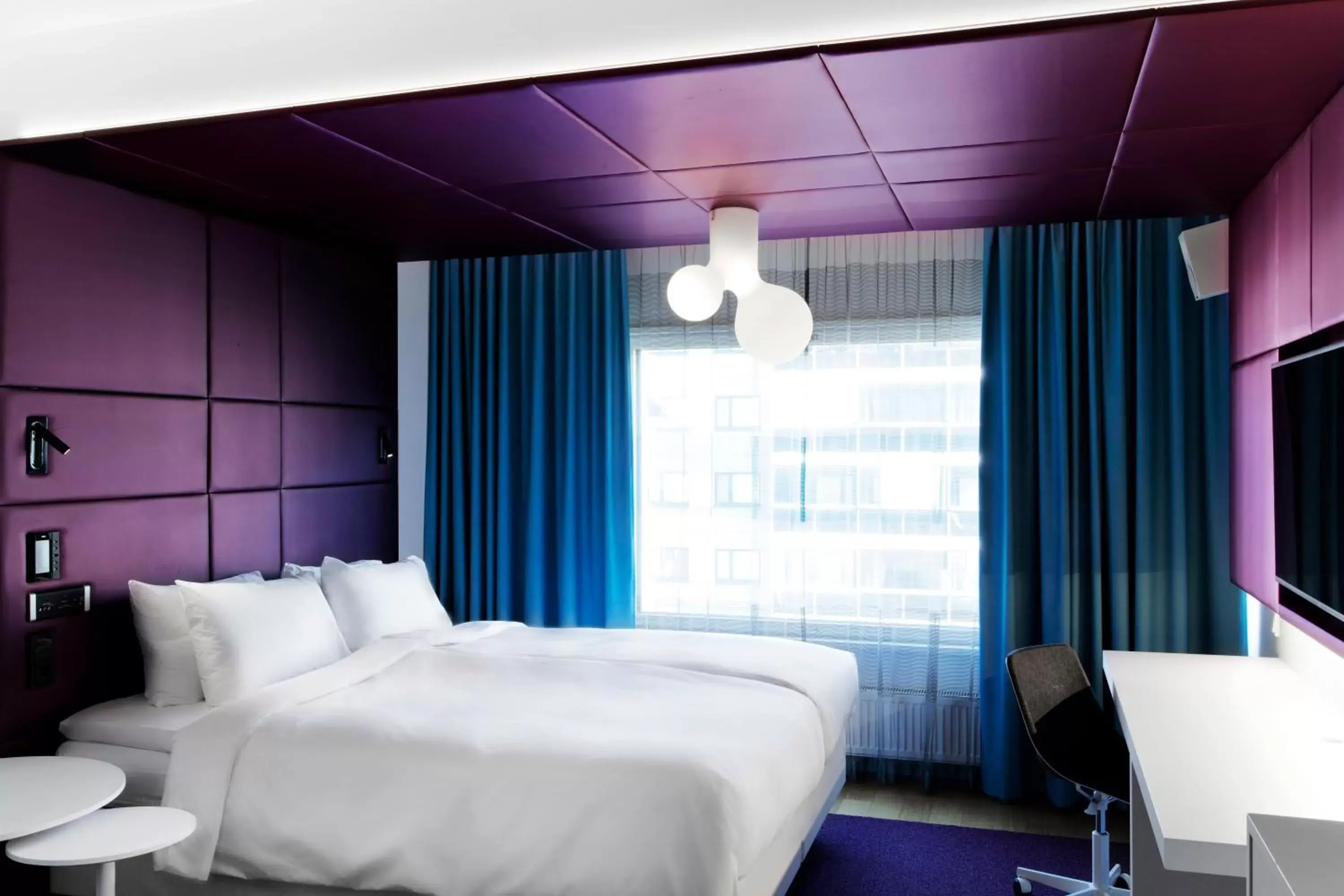 Photo of the whole room, Bed in Radisson Blu Plaza Hotel, Helsinki