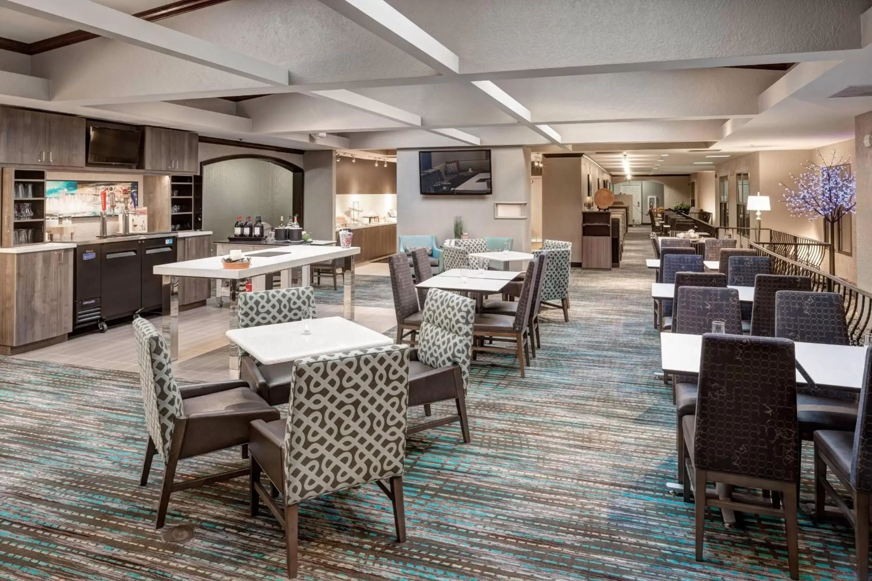 Breakfast, Restaurant/Places to Eat in Residence Inn Kansas City Country Club Plaza
